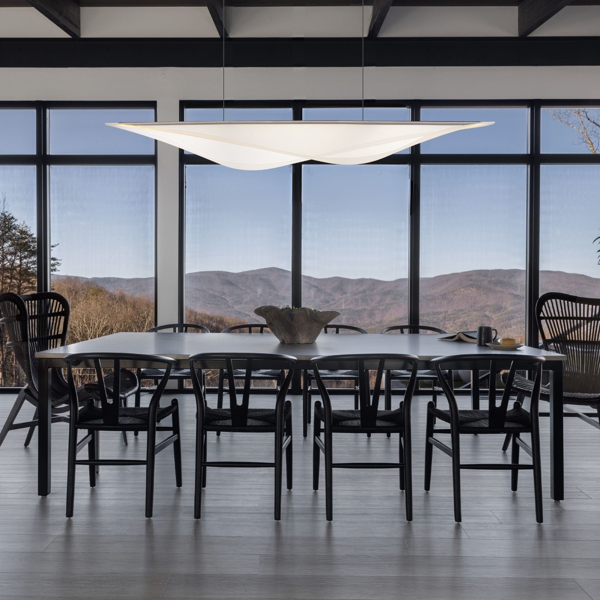 ET2 Lighting - Manta 70" LED Linear Pendant, Black Finish | Bees Lighting