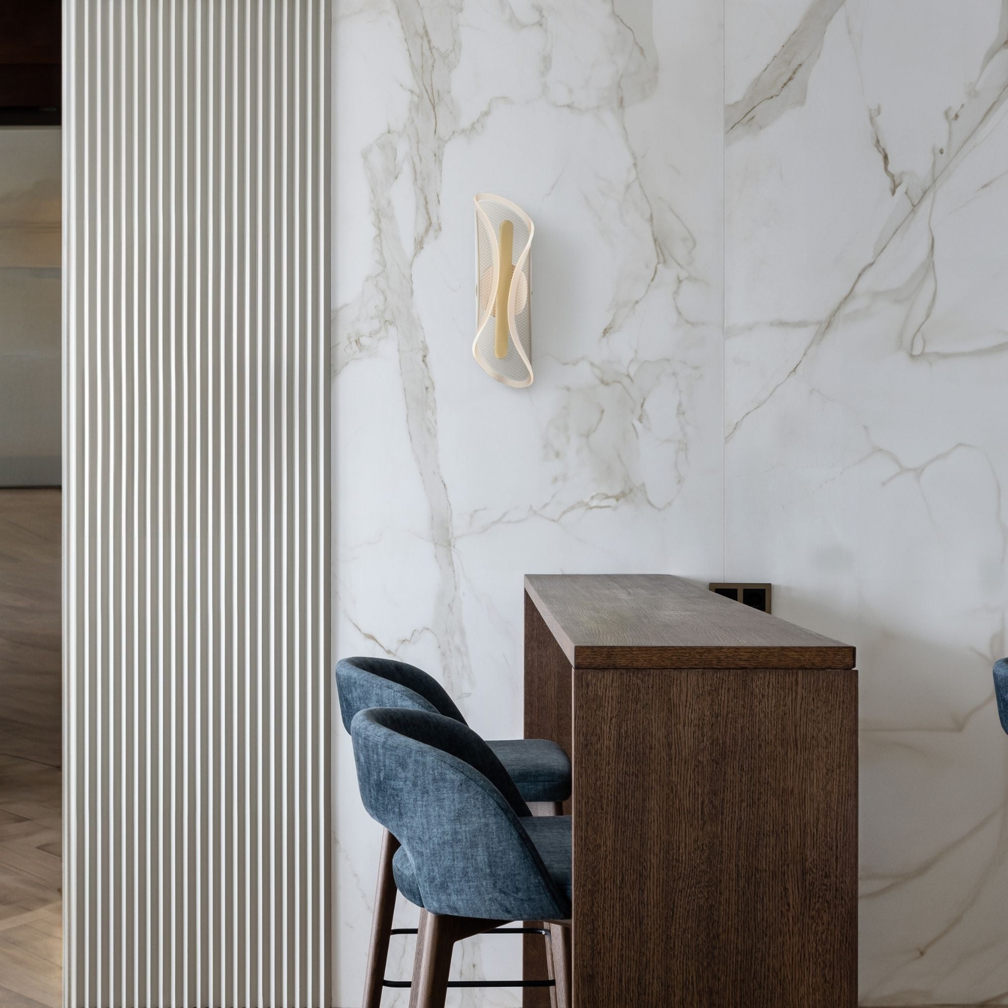 Manta 17" LED Bath Vanity,Gold Finish