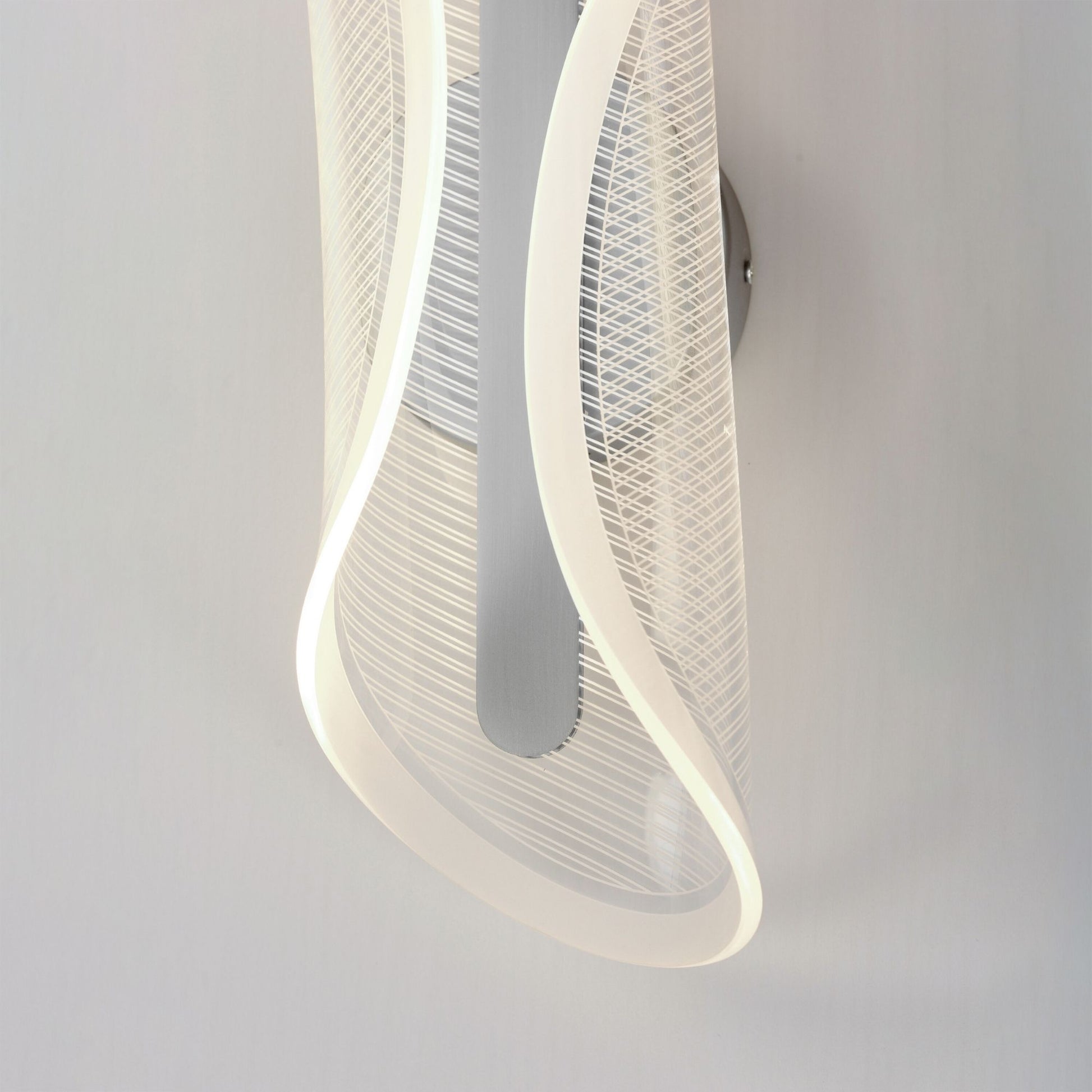 ET2 Lighting - Manta 17" LED Bath Vanity,Polished Chrome Finish | Bees Lighting