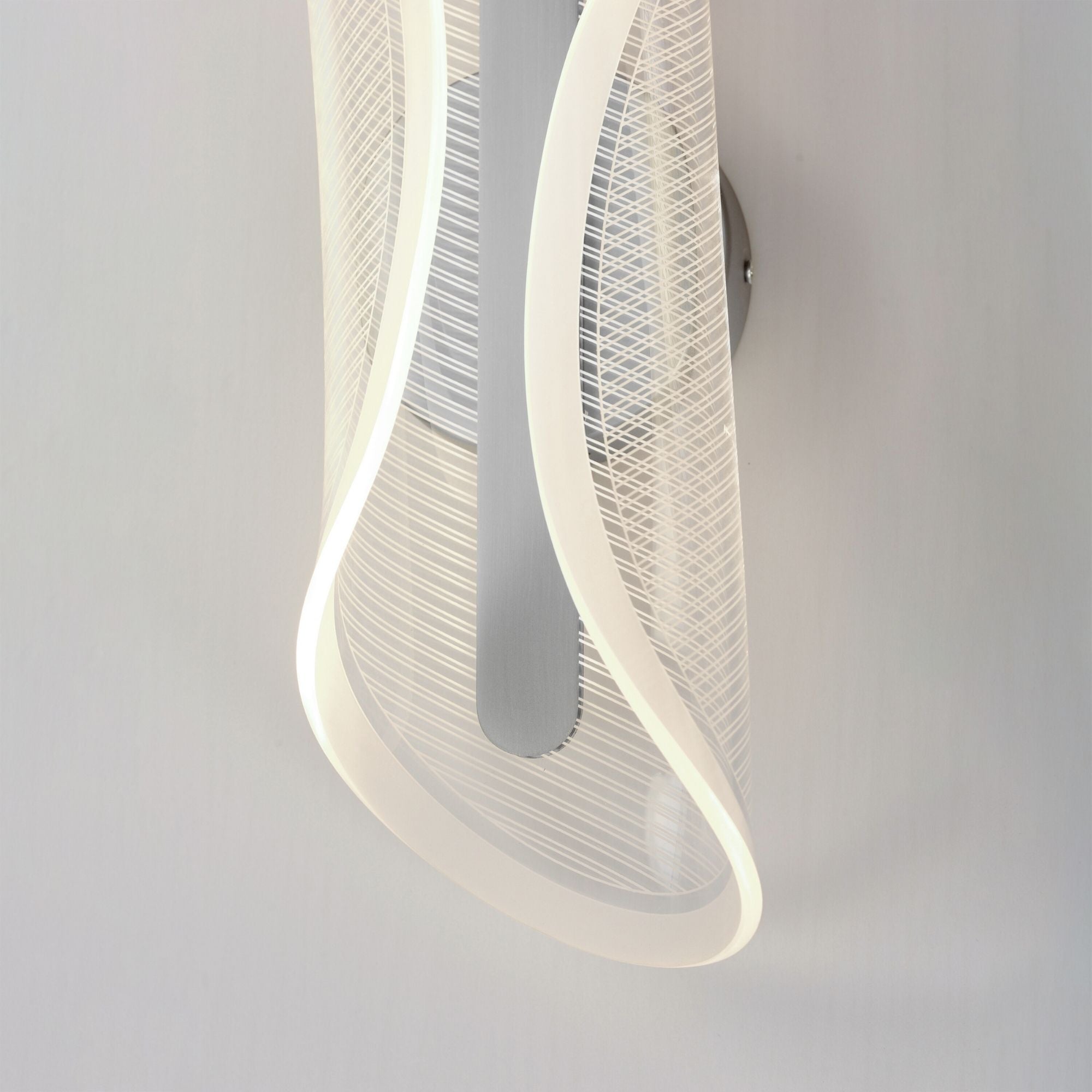 ET2 Lighting - Manta 17" LED Bath Vanity,Polished Chrome Finish | Bees Lighting