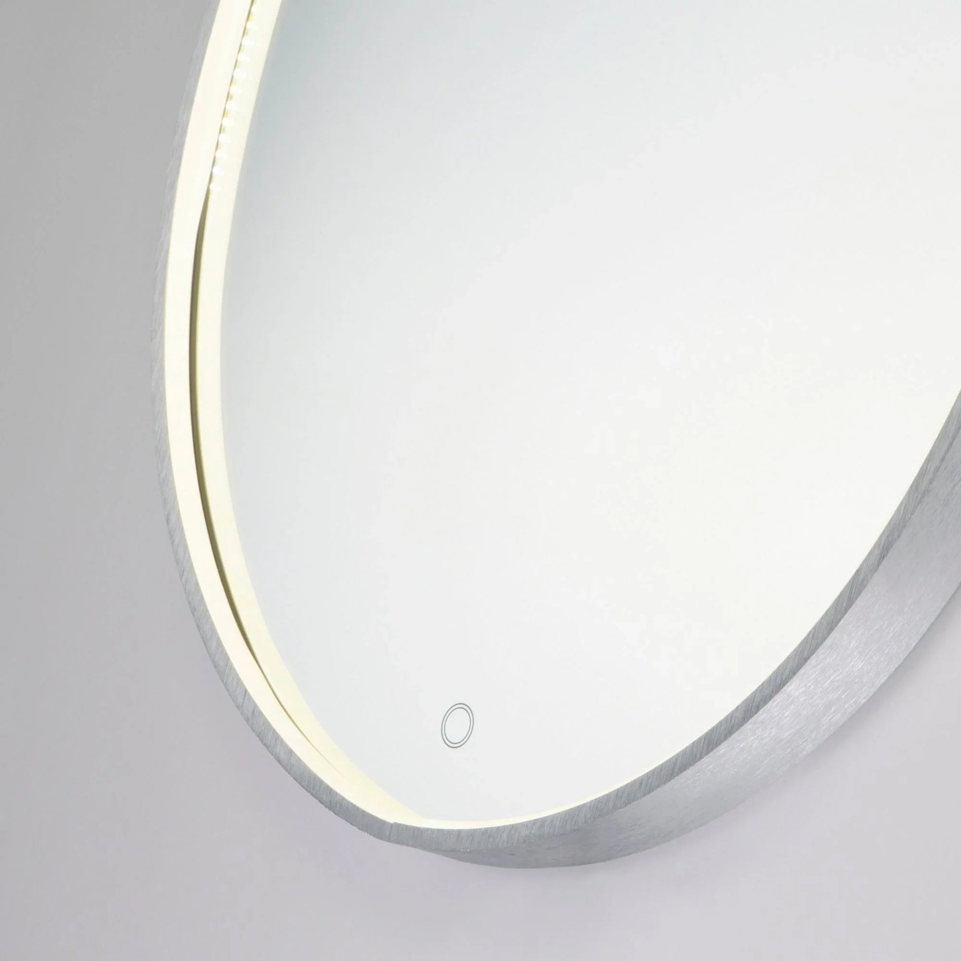 ET2 Lighting - 27.5" Round LED Mirror, Brushed Aluminum Finish | Bees Lighting