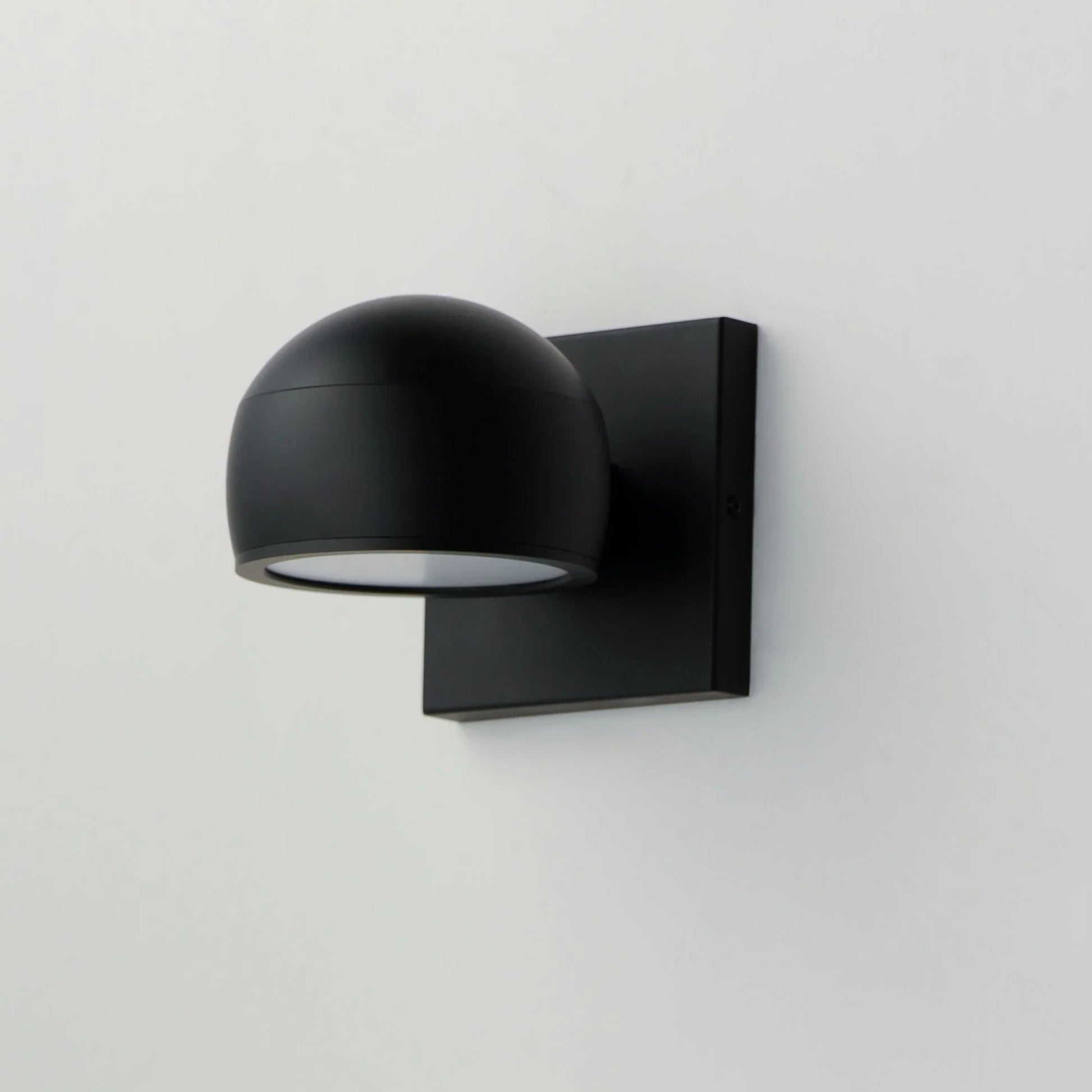 ET2 Lighting - Modular 5" Dome LED Outdoor Wall Sconce, Black Finish | Bees Lighting