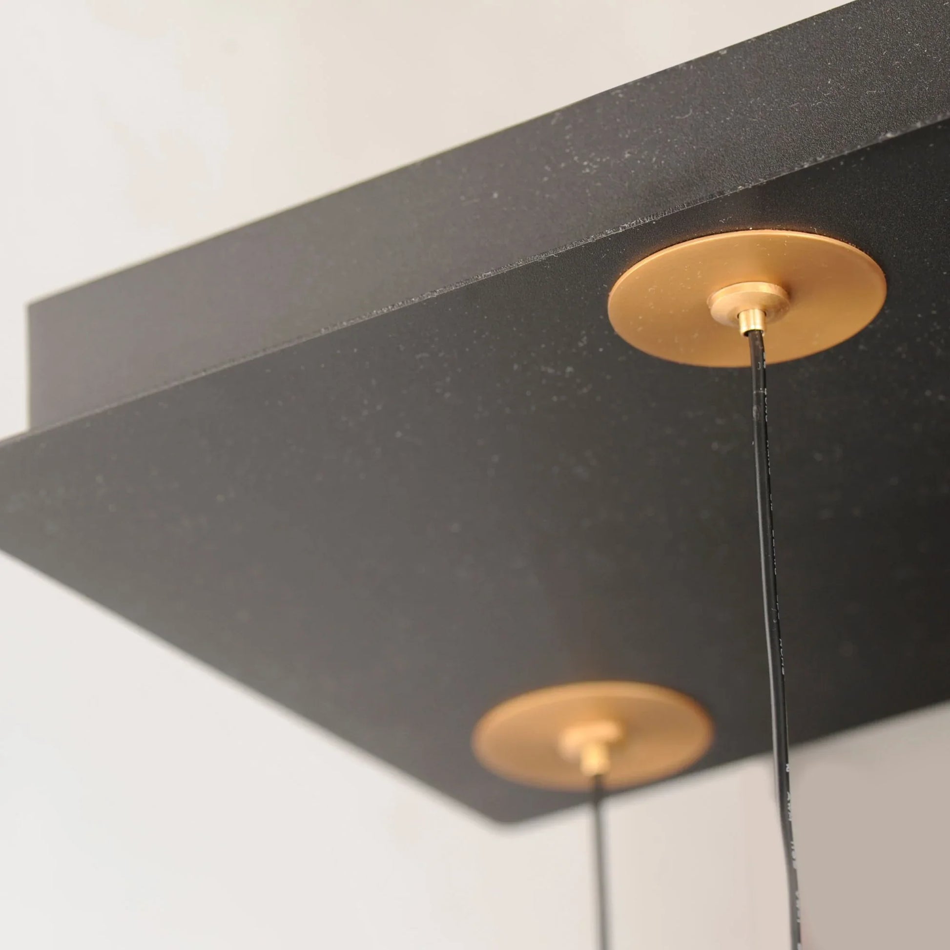 ET2 Lighting - Newton 39" 8-Light LED Linear Pendant, Black & Gold Finish | Bees Lighting