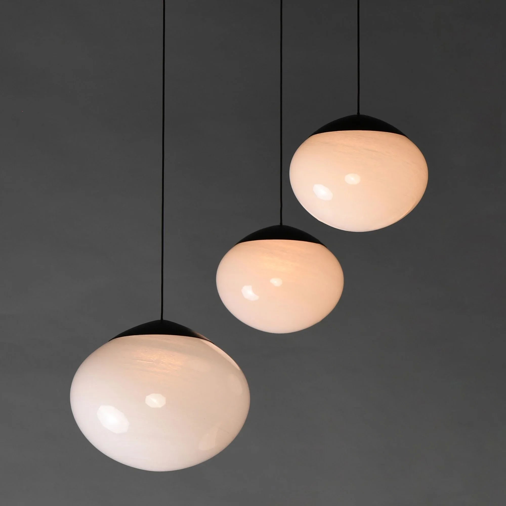 ET2 Lighting - Nimbus 21" 3-Light LED Pendant, Black Finish | Bees Lighting