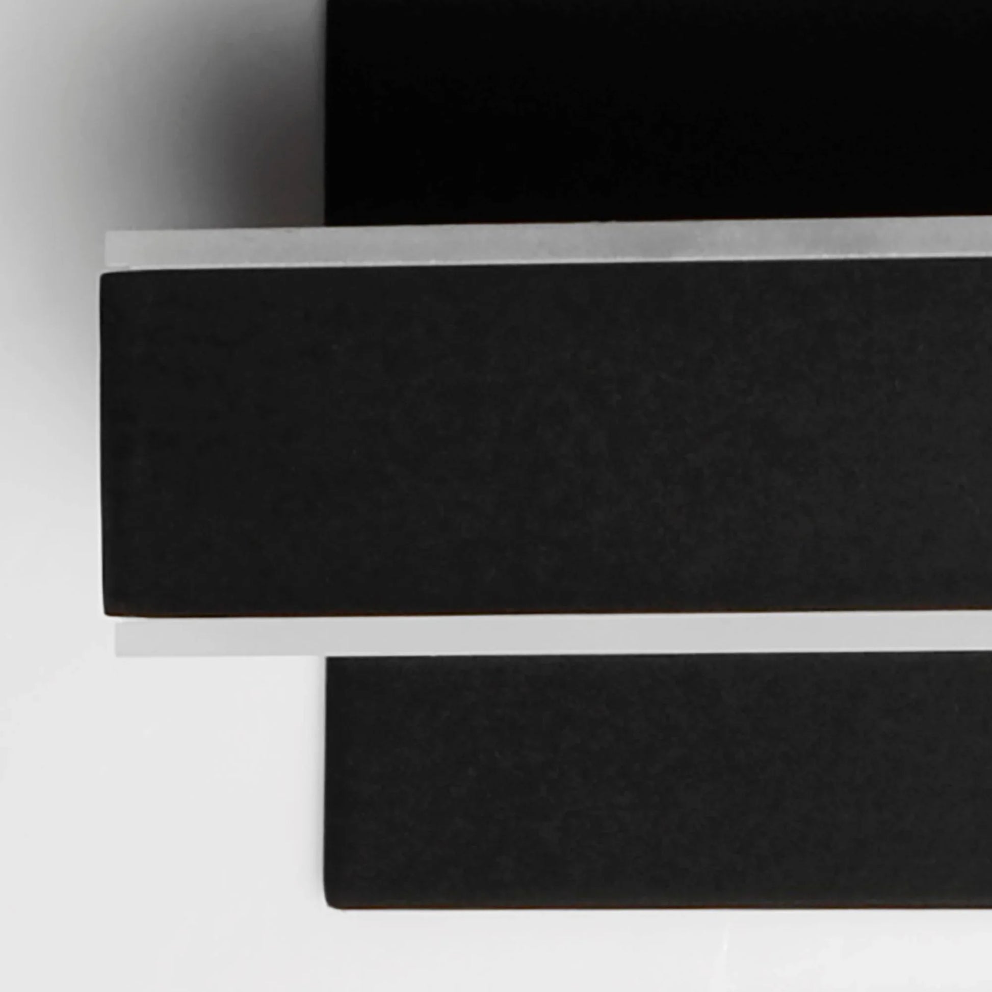 ET2 Lighting - Omni 7" LED Wall Sconce, Black Finish | Bees Lighting