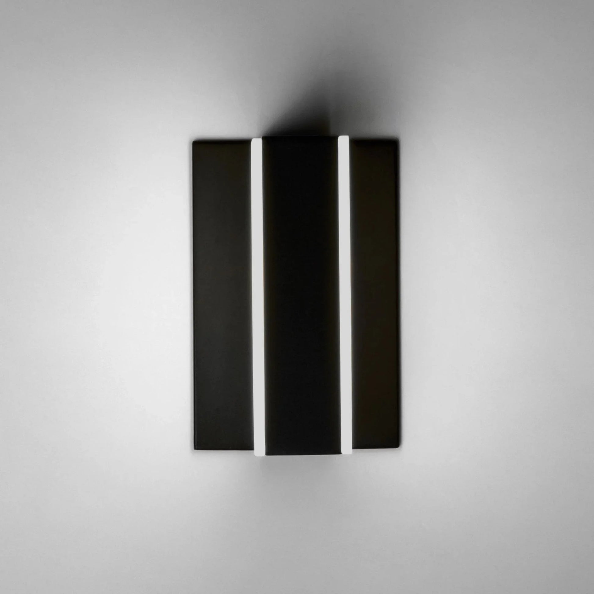 ET2 Lighting - Omni 7" LED Wall Sconce, Black Finish | Bees Lighting