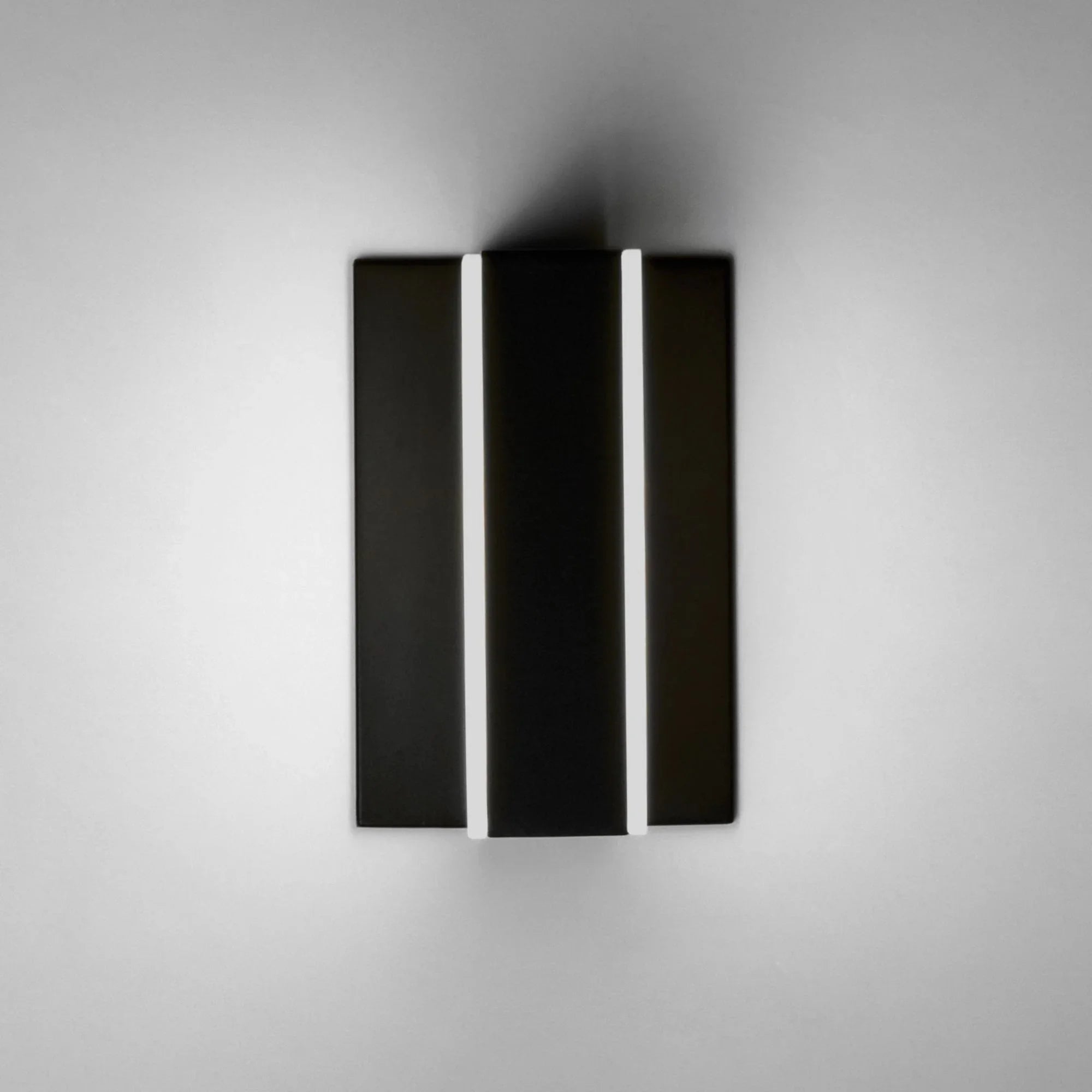 ET2 Lighting - Omni 7" LED Wall Sconce, Black Finish | Bees Lighting