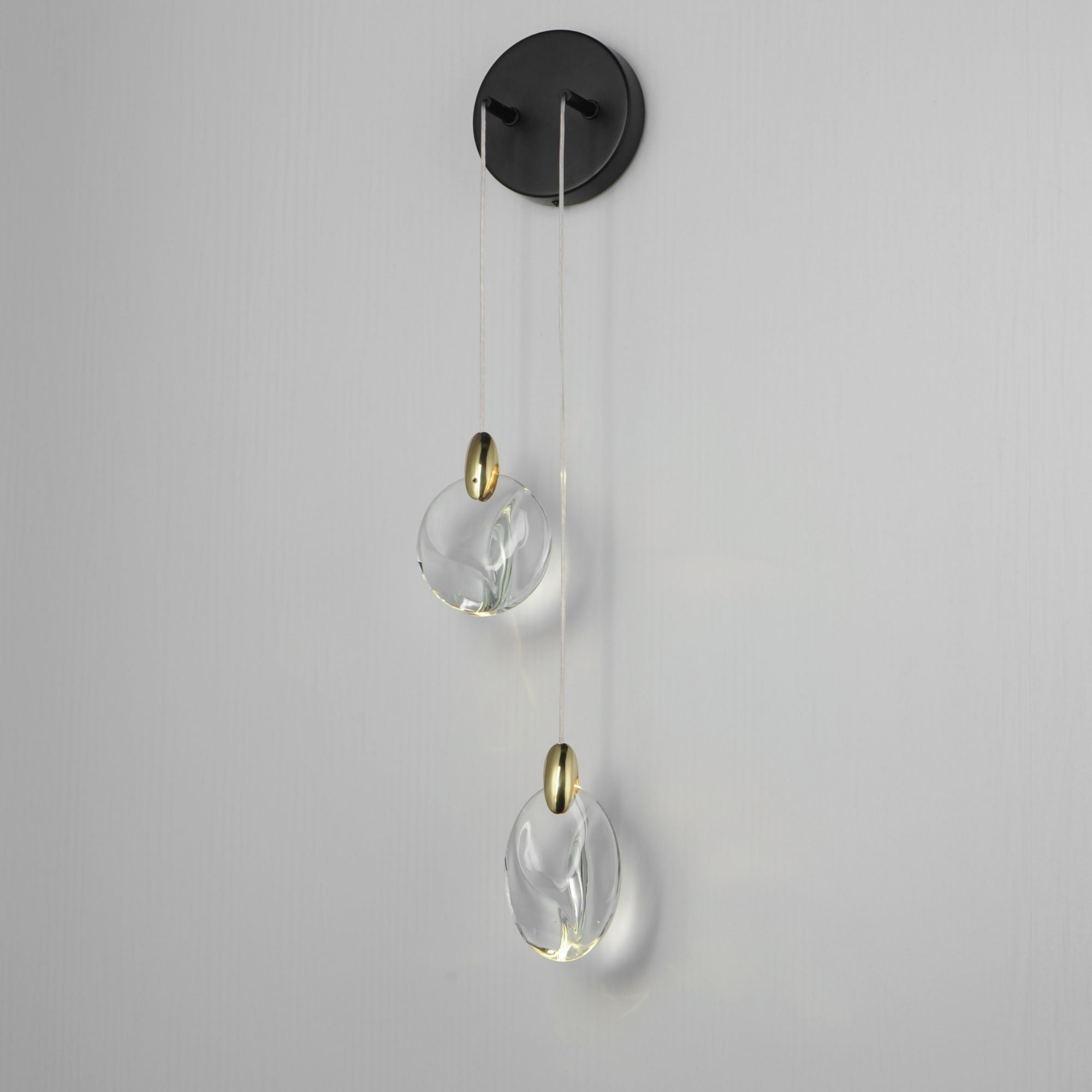 ET2 Lighting - Pebble 24" 2-Light LED Wall Sconce, Black & Polished Gold Finish | Bees Lighting