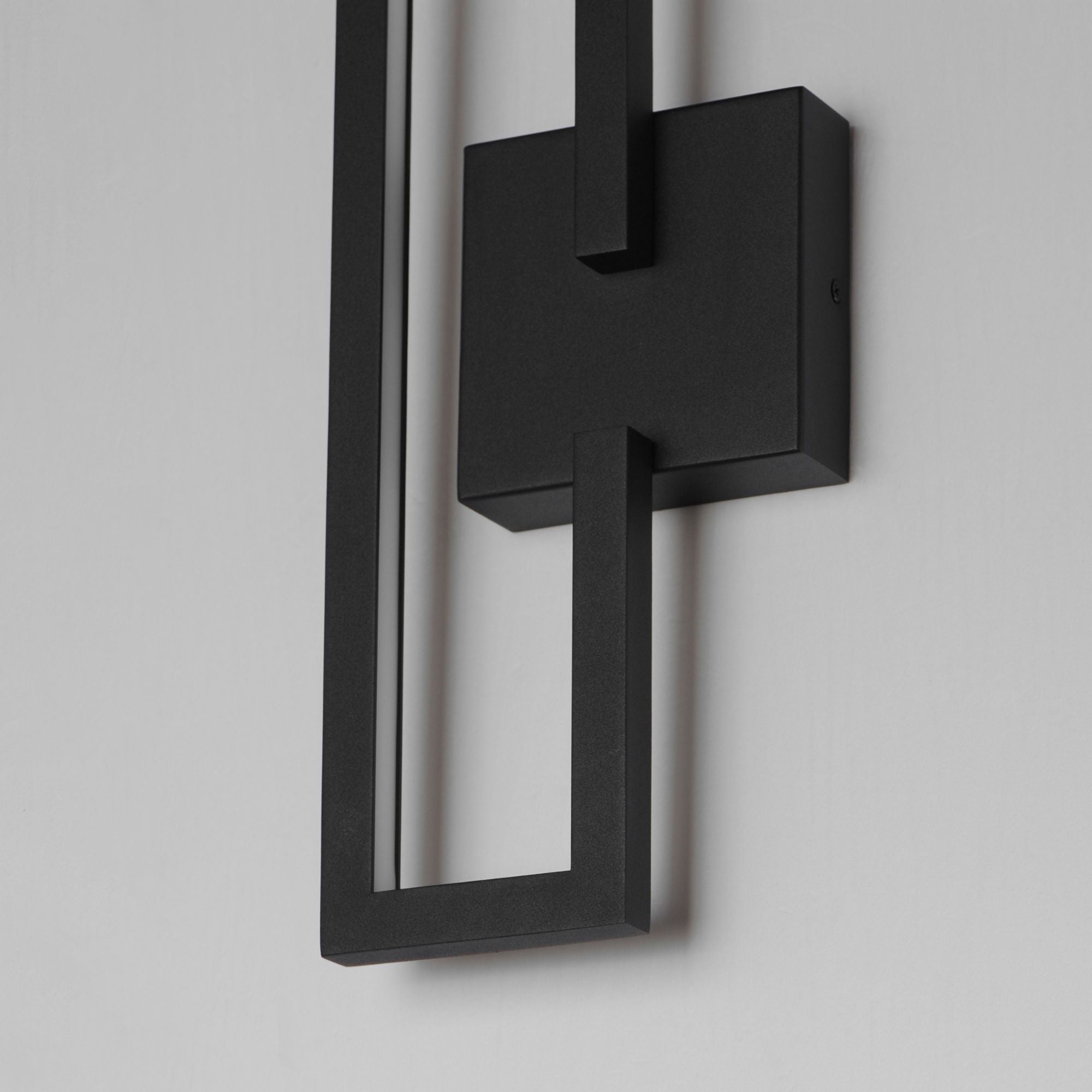 Penrose 18" LED Wall Sconce, 120-277V, Black Finish