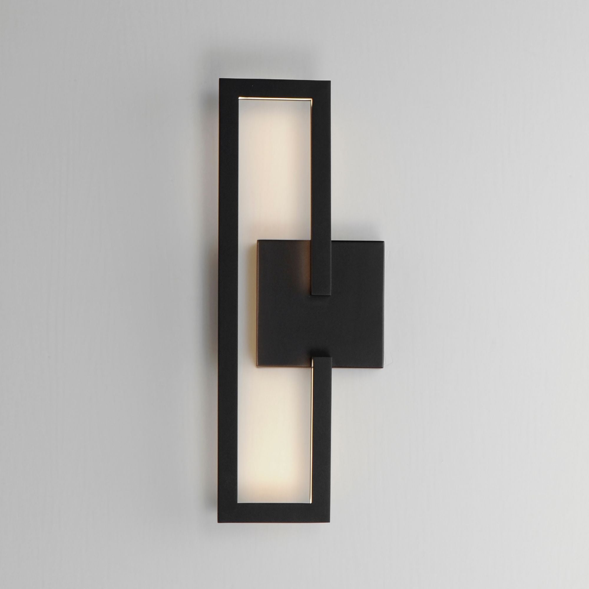 ET2 Lighting - Penrose 18" LED Wall Sconce, 120-277V, Black Finish | Bees Lighting