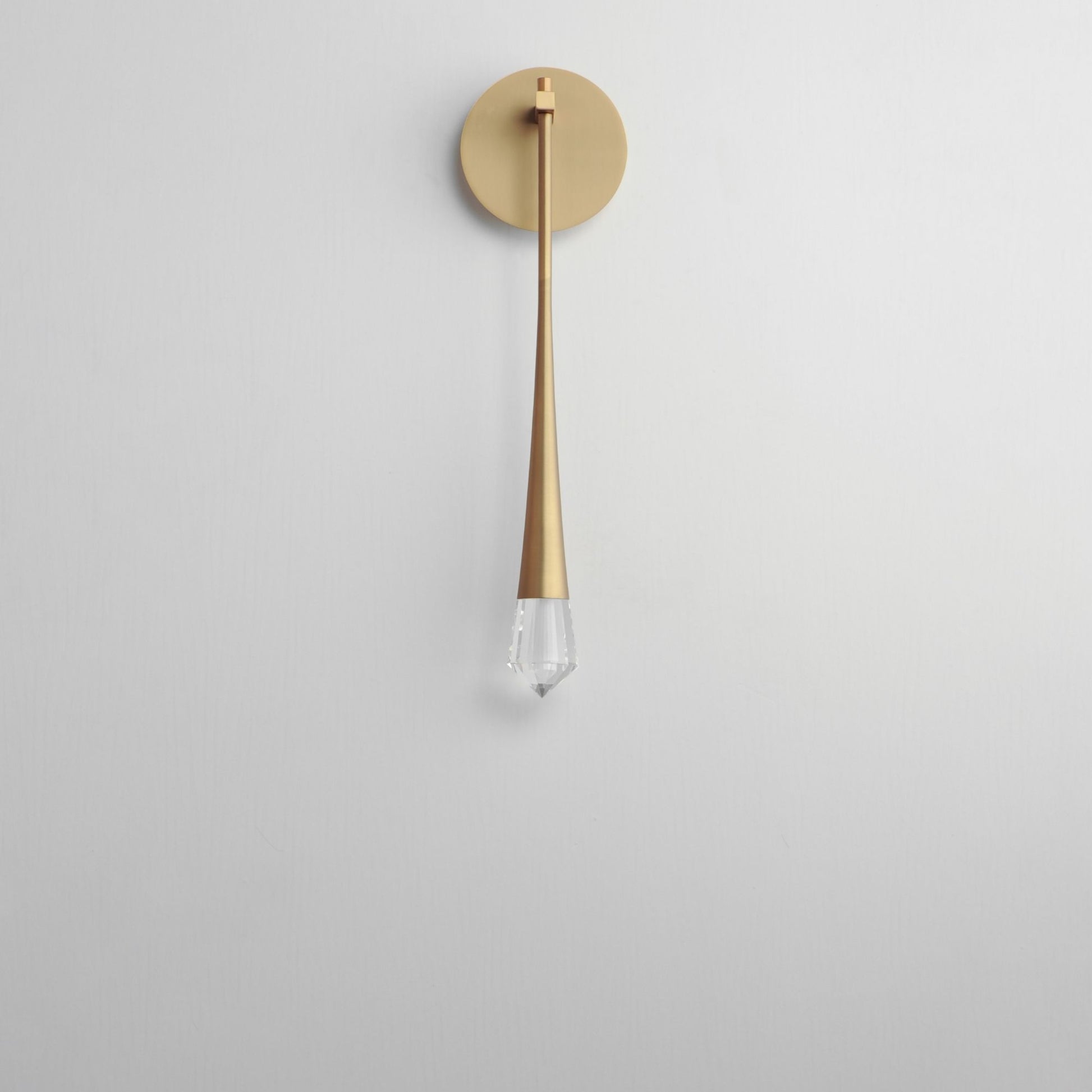 ET2 Lighting - Pierce 21" LED Wall Sconce, Gold Finish | Bees Lighting