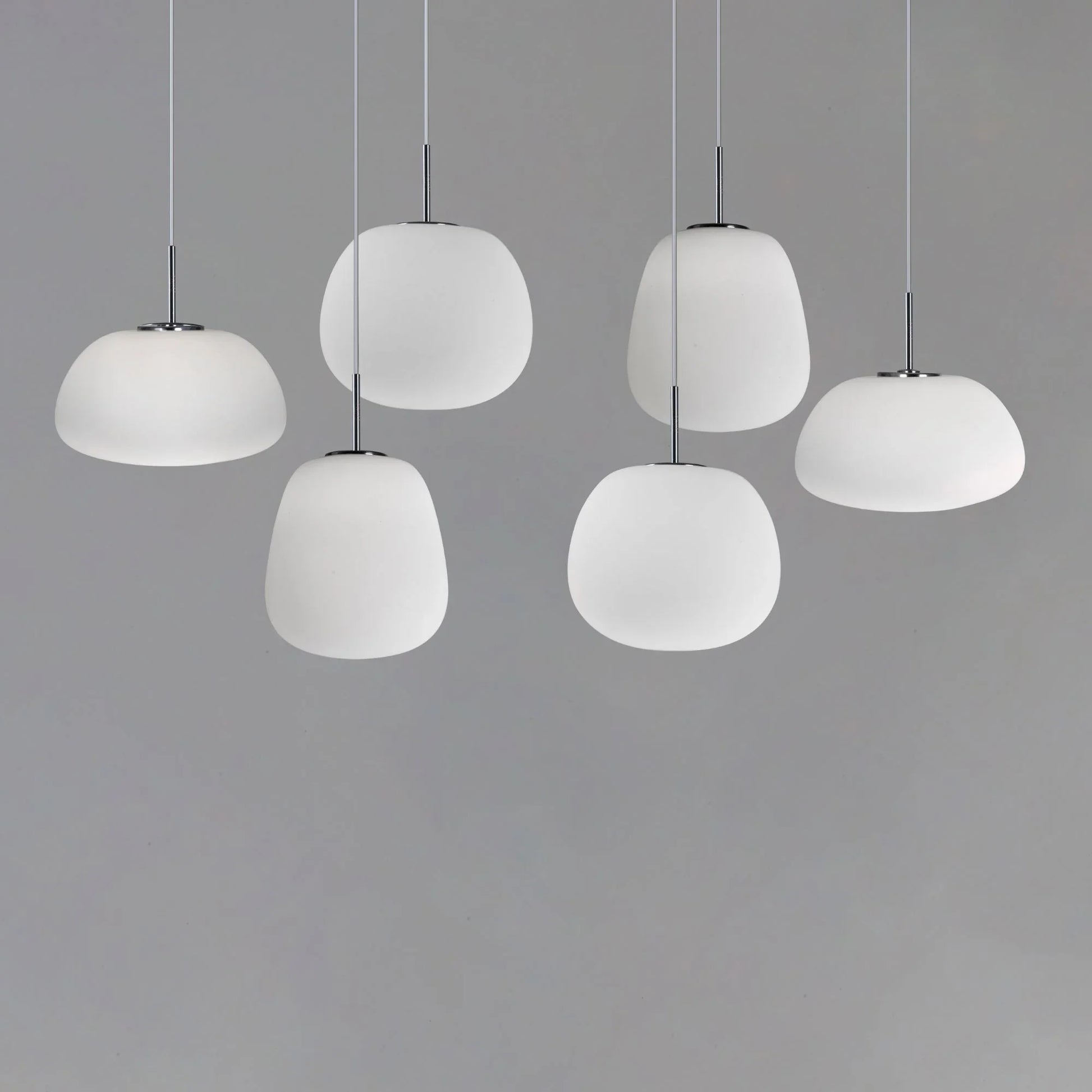 ET2 Lighting - Puffs 26" 6-Light Linear LED Pendant, White Finish | Bees Lighting