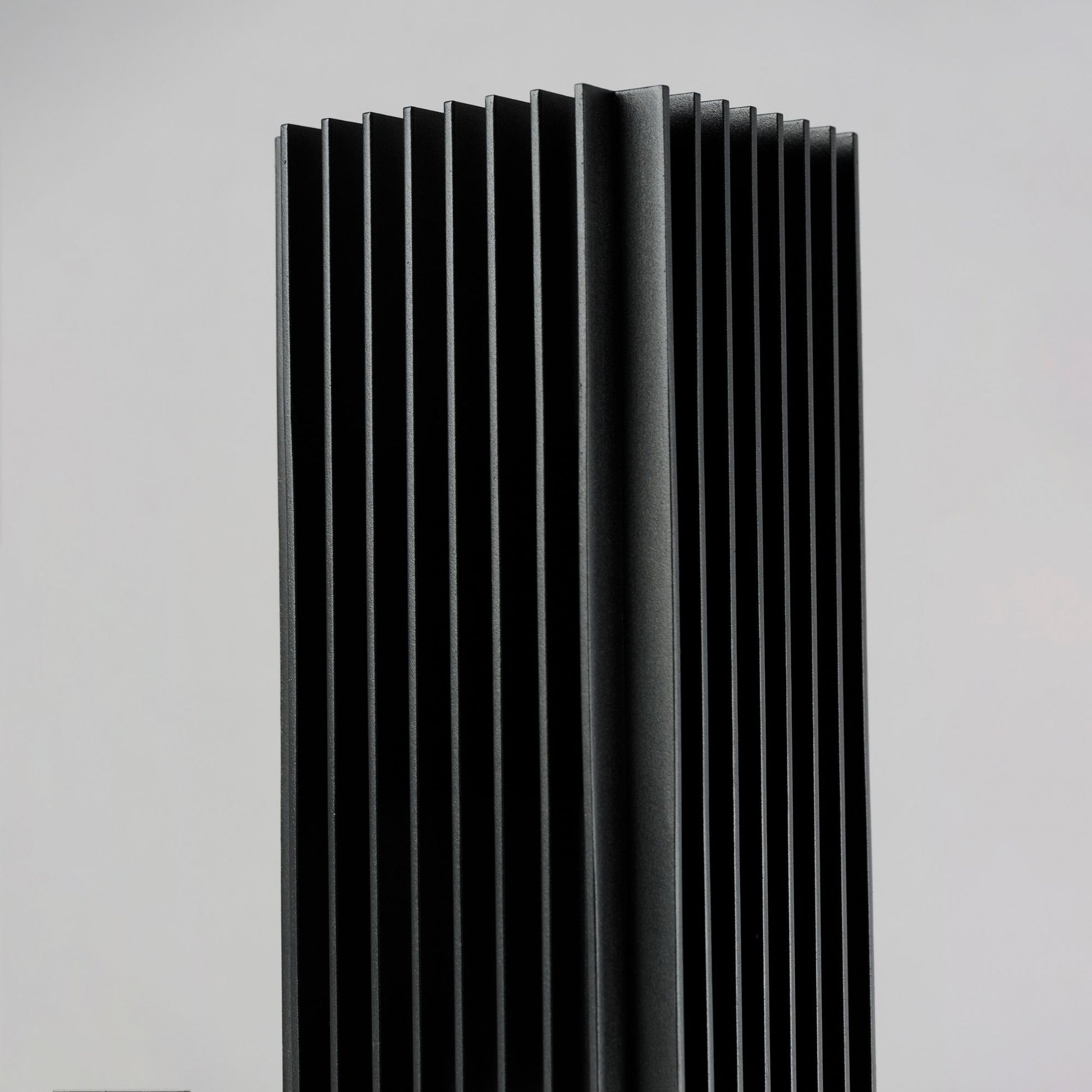 ET2 Lighting - Rampart 15" LED Outdoor Post Light, Black Finish | Bees Lighting