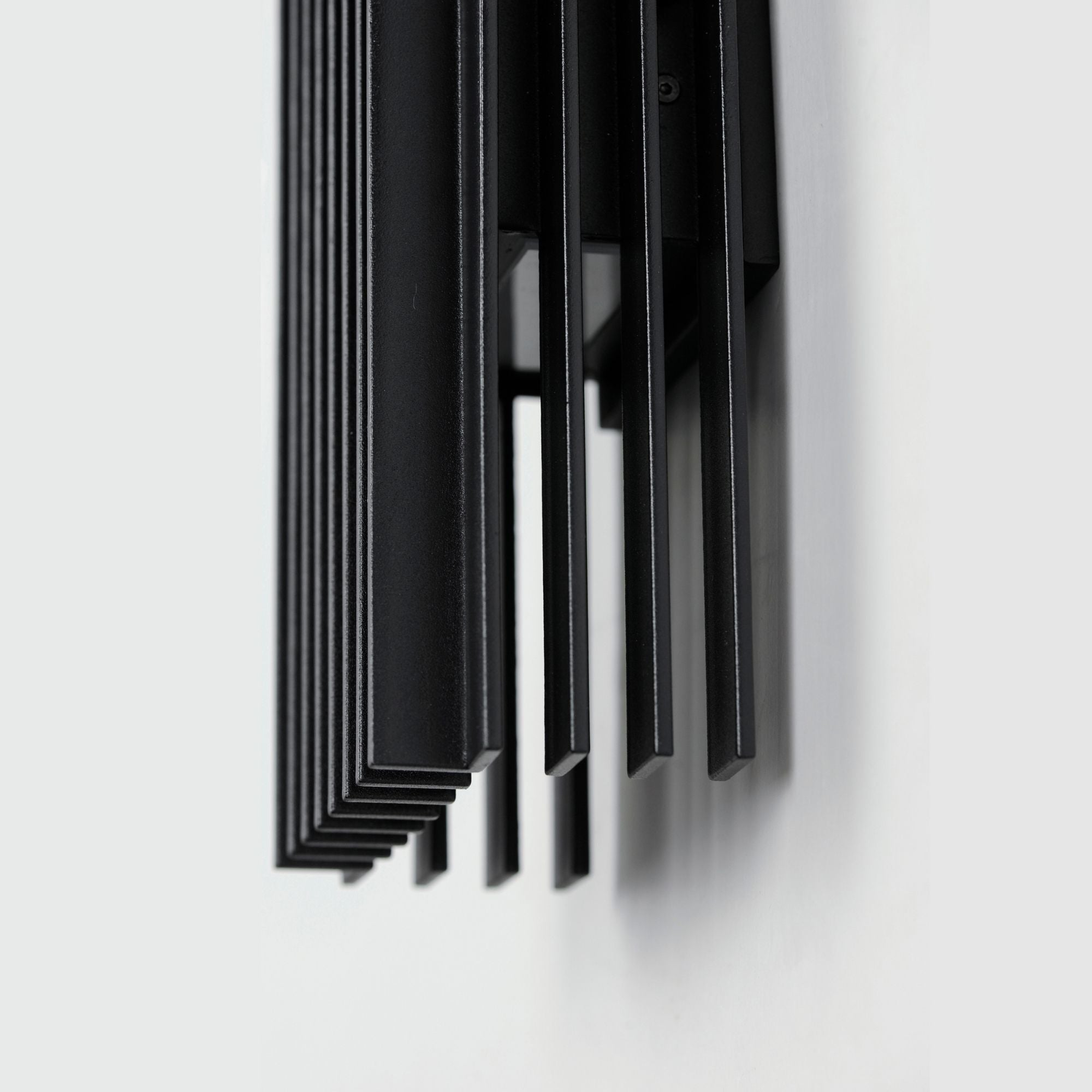 ET2 Lighting - Rampart 12" Medium LED Outdoor Wall Sconce, Black Finish | Bees Lighting