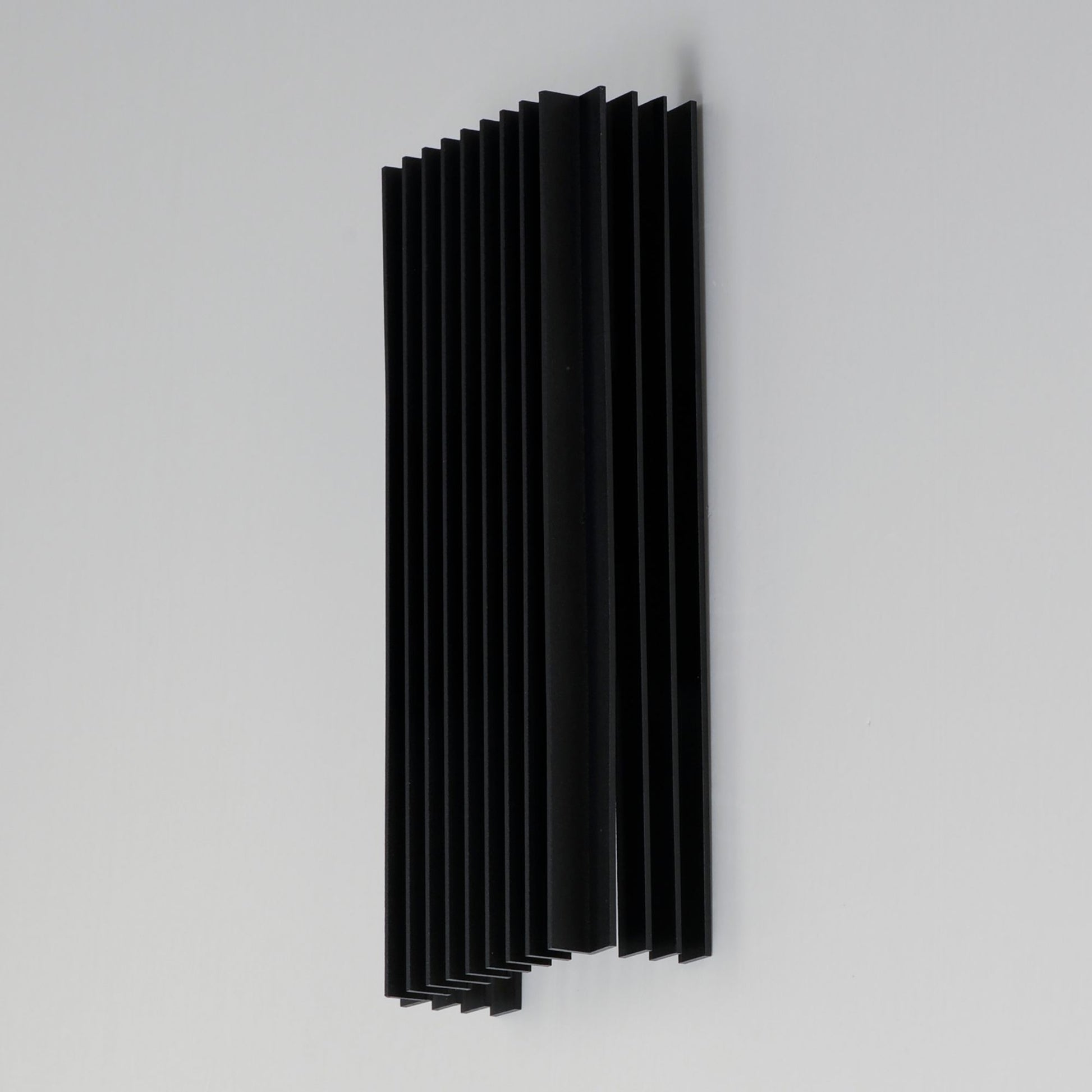 ET2 Lighting - Rampart 14" Large LED Outdoor Wall Sconce, Black Finish | Bees Lighting