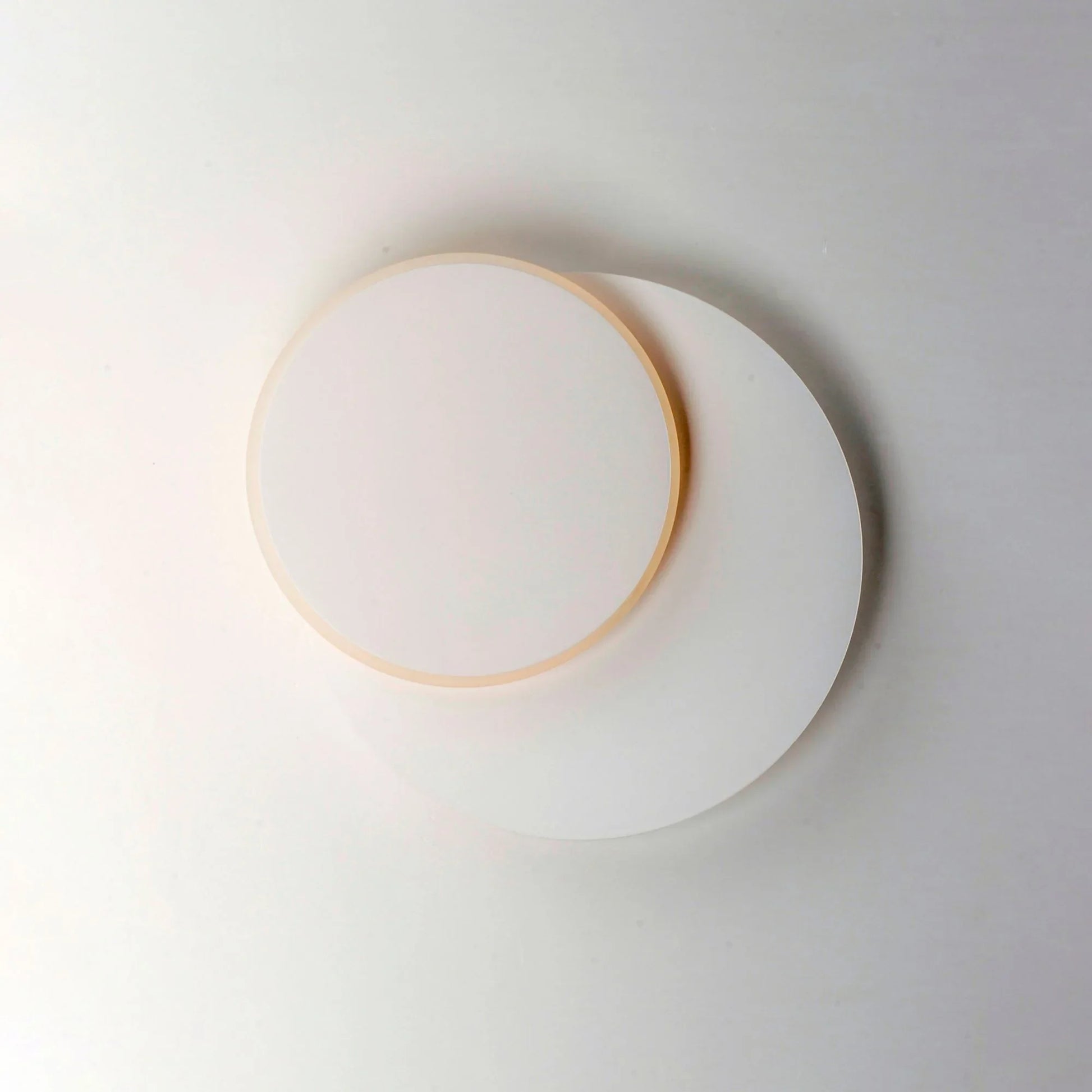 ET2 Lighting - Revolver 10" LED Flush Mount/Wall Sconce, Matte White Finish | Bees Lighting