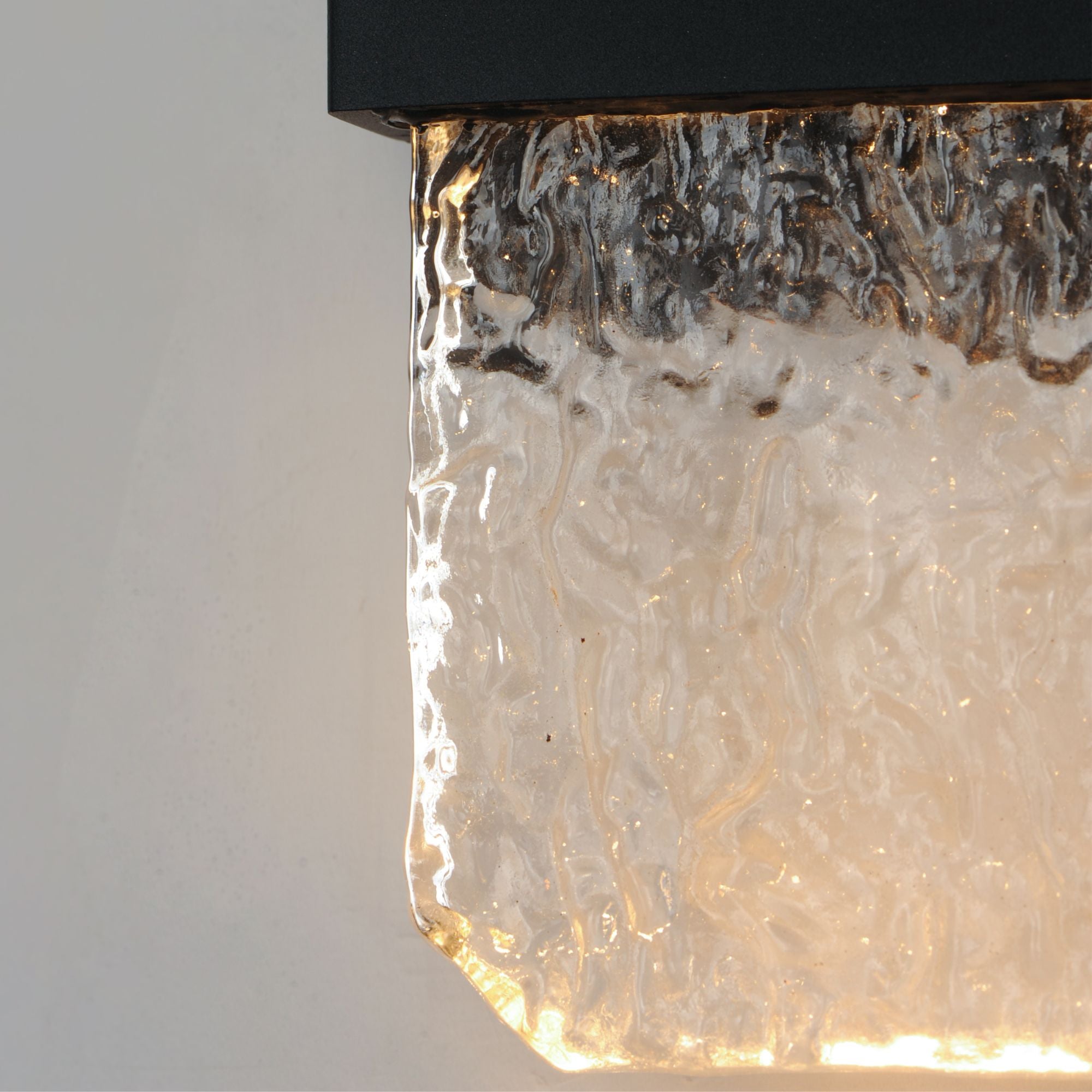 ET2 Lighting - Rune 12" Small LED Outdoor Wall Sconce, Black Finish | Bees Lighting