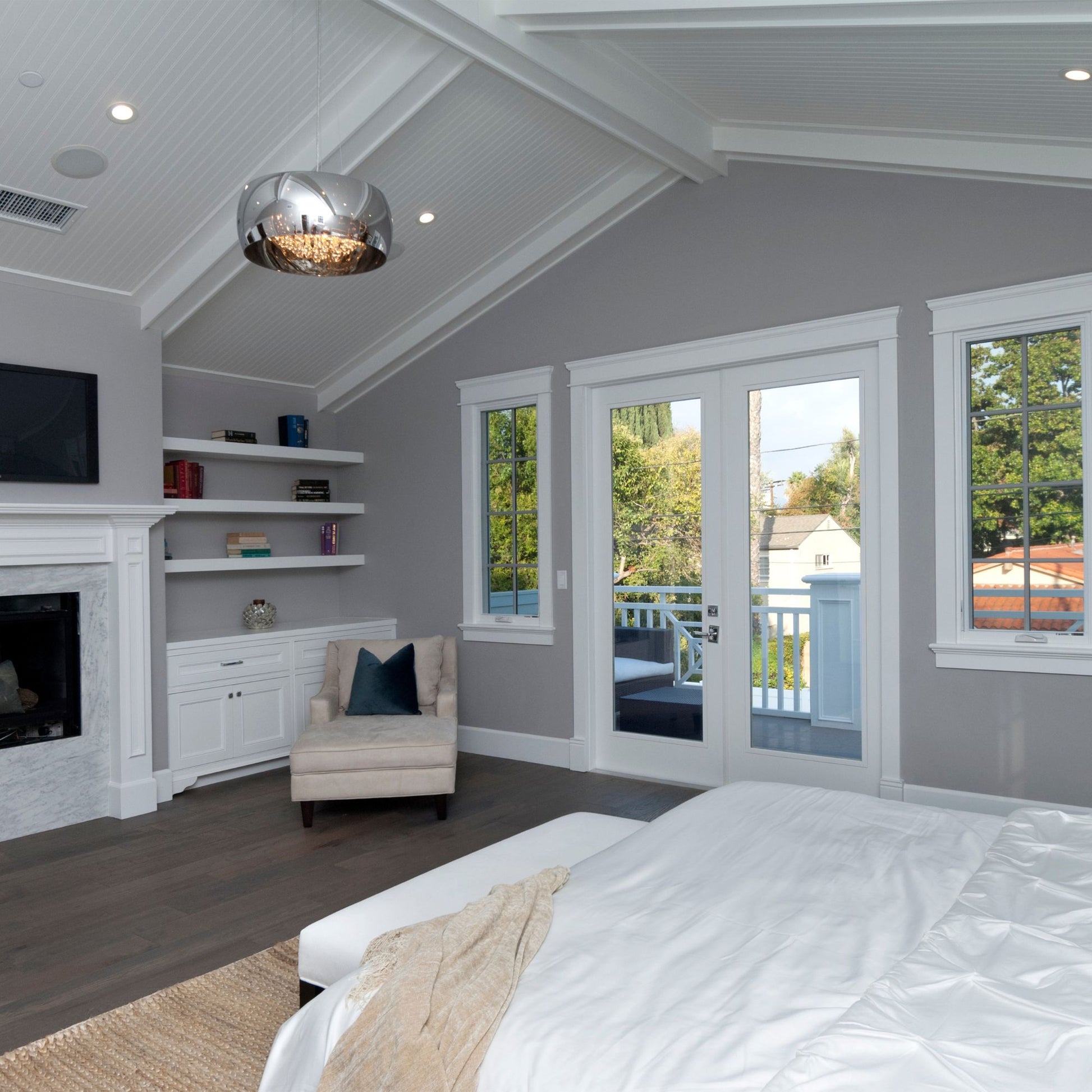 ET2 Lighting - Sense 20" 6-Light LED Pendant, Polished Chrome Finish with Crystal Drops | Bees Lighting