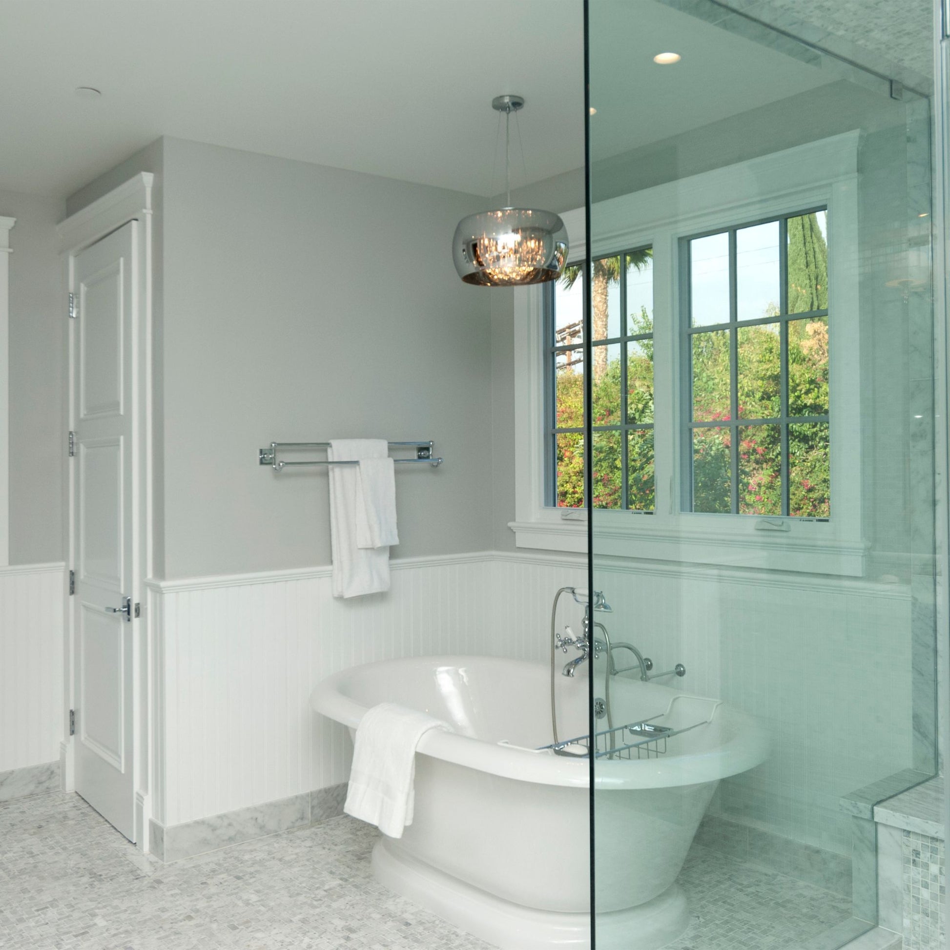 ET2 Lighting - Sense 20" 6-Light LED Pendant, Polished Chrome Finish with Crystal Drops | Bees Lighting