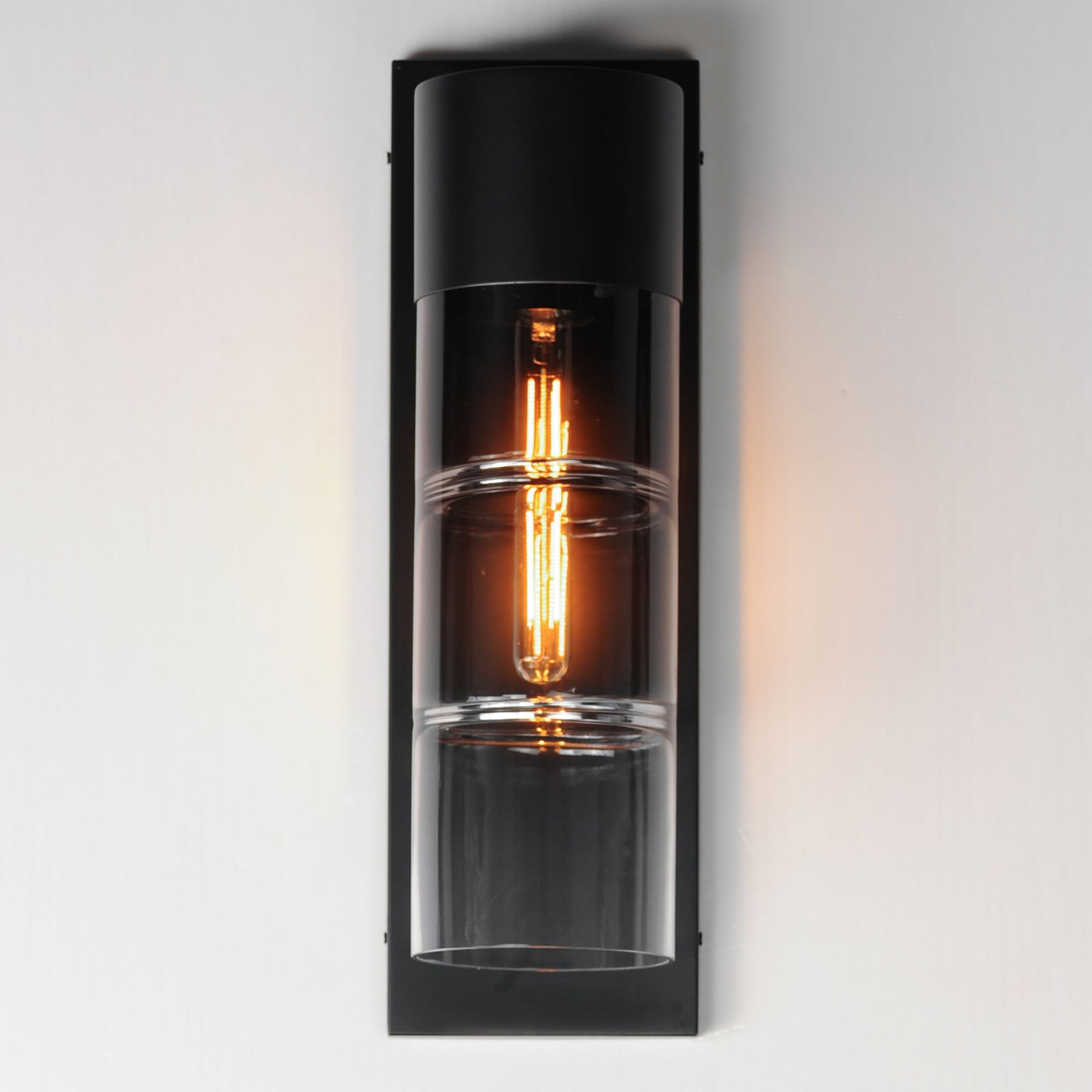 ET2 Lighting - Smokestack 20" Large LED Outdoor Wall Sconce, Black Finish | Bees Lighting