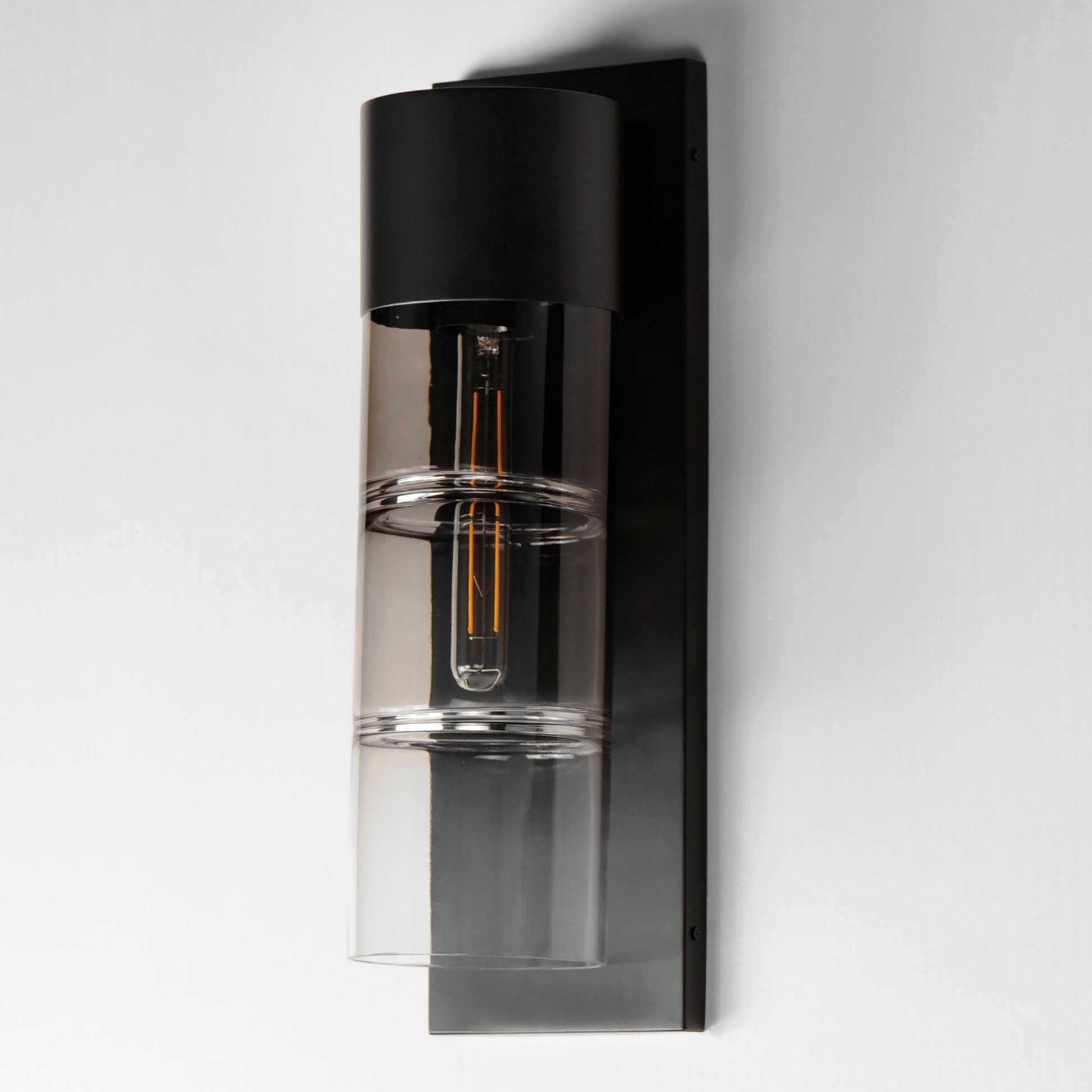 ET2 Lighting - Smokestack 20" Large LED Outdoor Wall Sconce, Black Finish | Bees Lighting