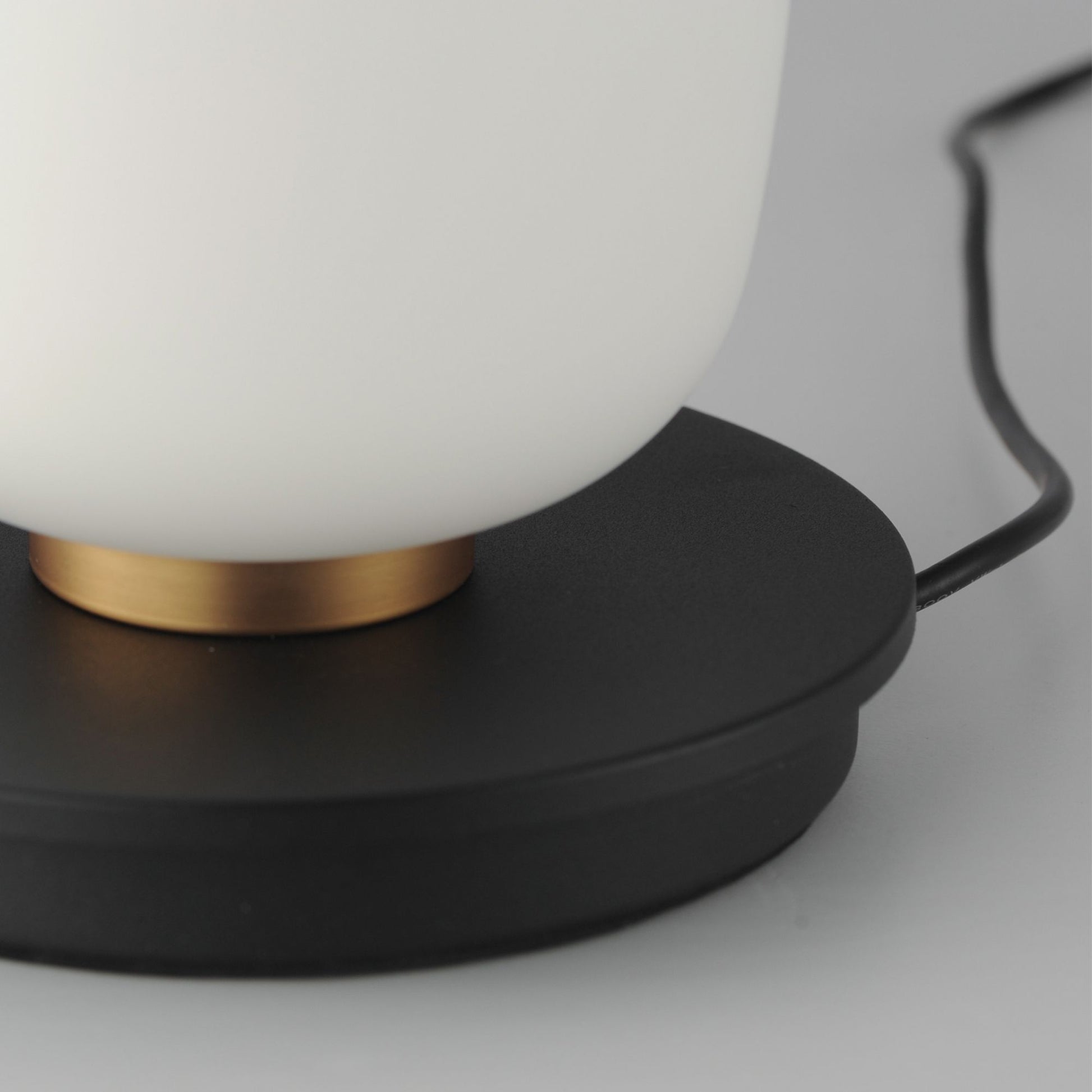 ET2 Lighting - Soji 13" LED Double Stack Portable Lamp, Black & Gold Finish | Bees Lighting