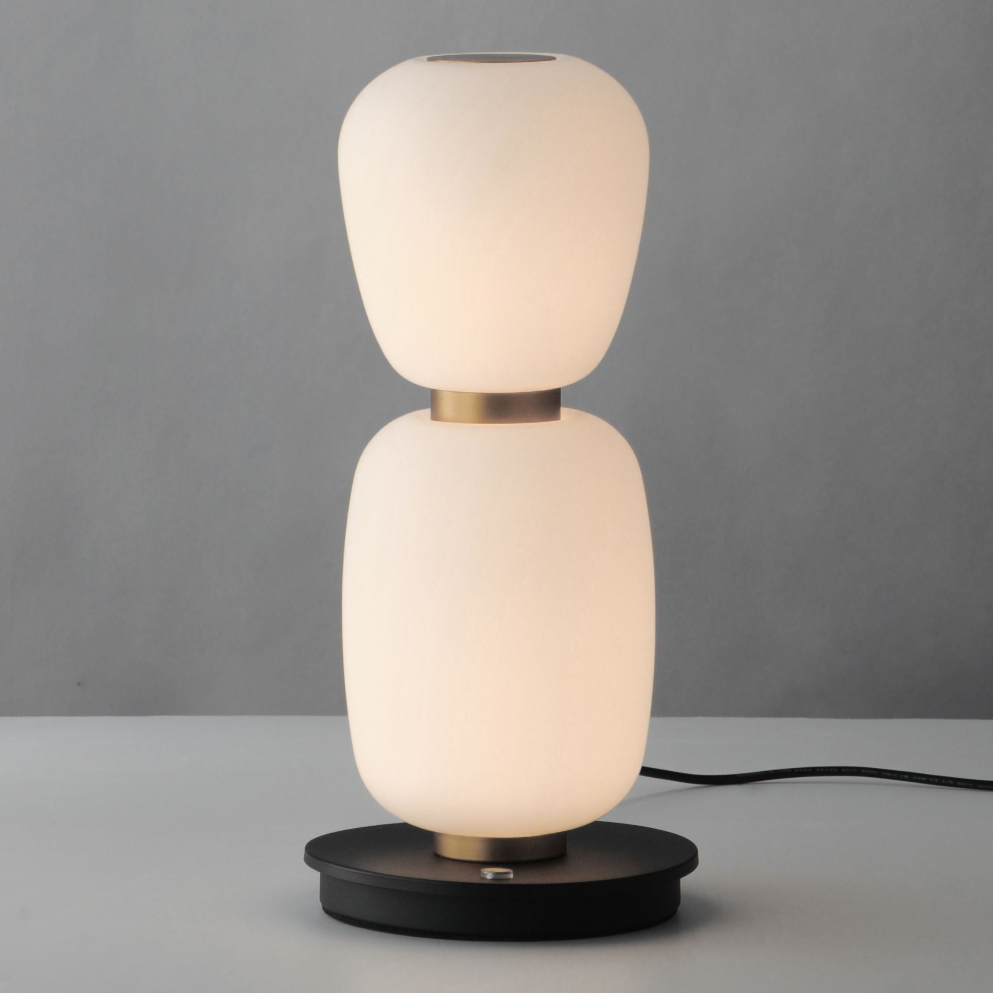 ET2 Lighting - Soji 13" LED Double Stack Portable Lamp, Black & Gold Finish | Bees Lighting