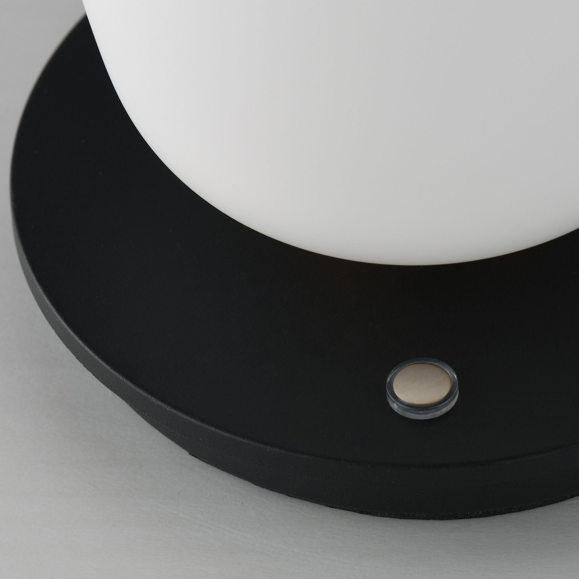 ET2 Lighting - Soji 18" LED Triple Stack Portable Lamp, Black & Gold Finish | Bees Lighting