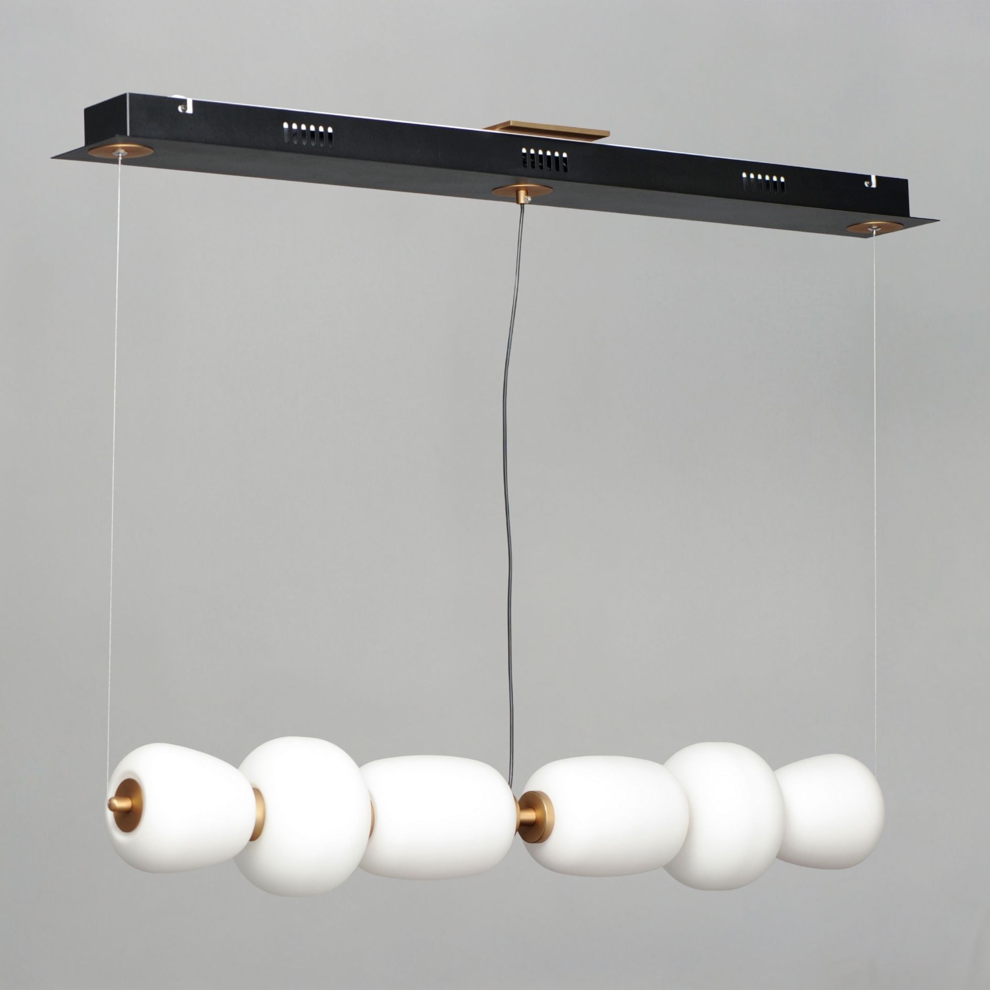 ET2 Lighting - Soji 40" LED Linear Pendant, Black & Gold Finish | Bees Lighting