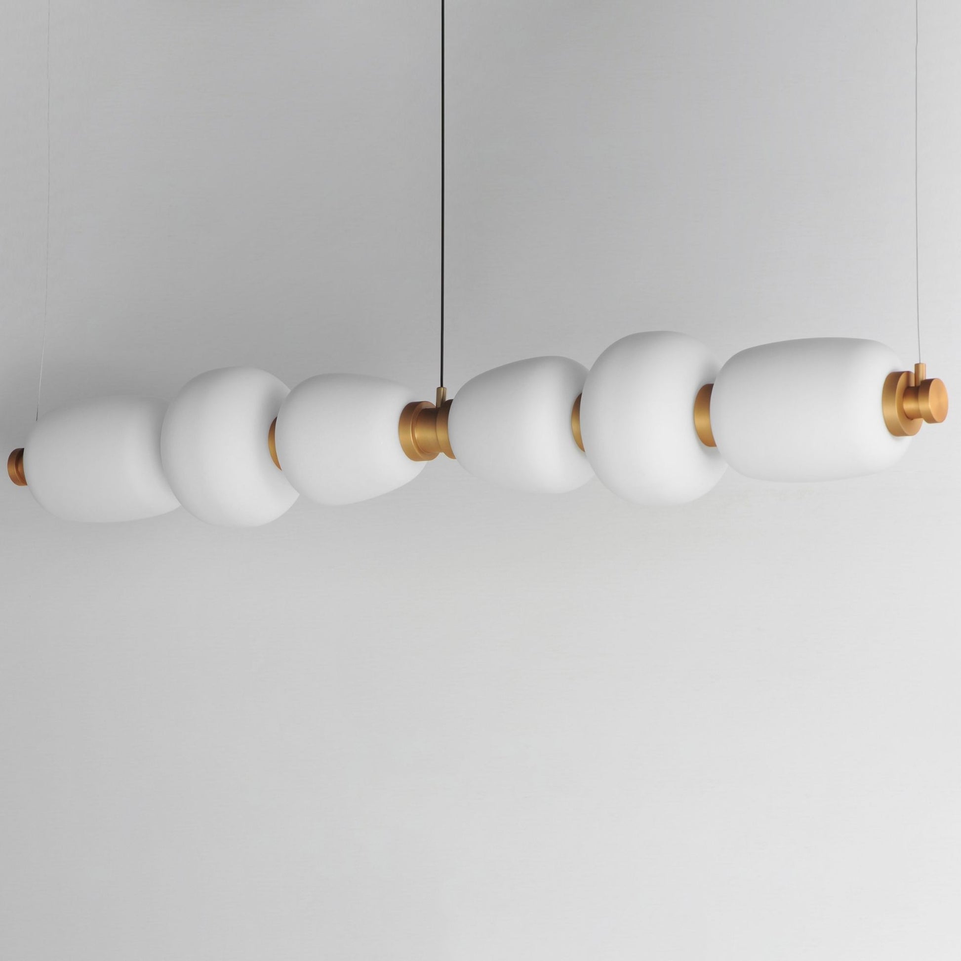 ET2 Lighting - Soji 60" LED Linear Pendant, Black & Gold Finish | Bees Lighting