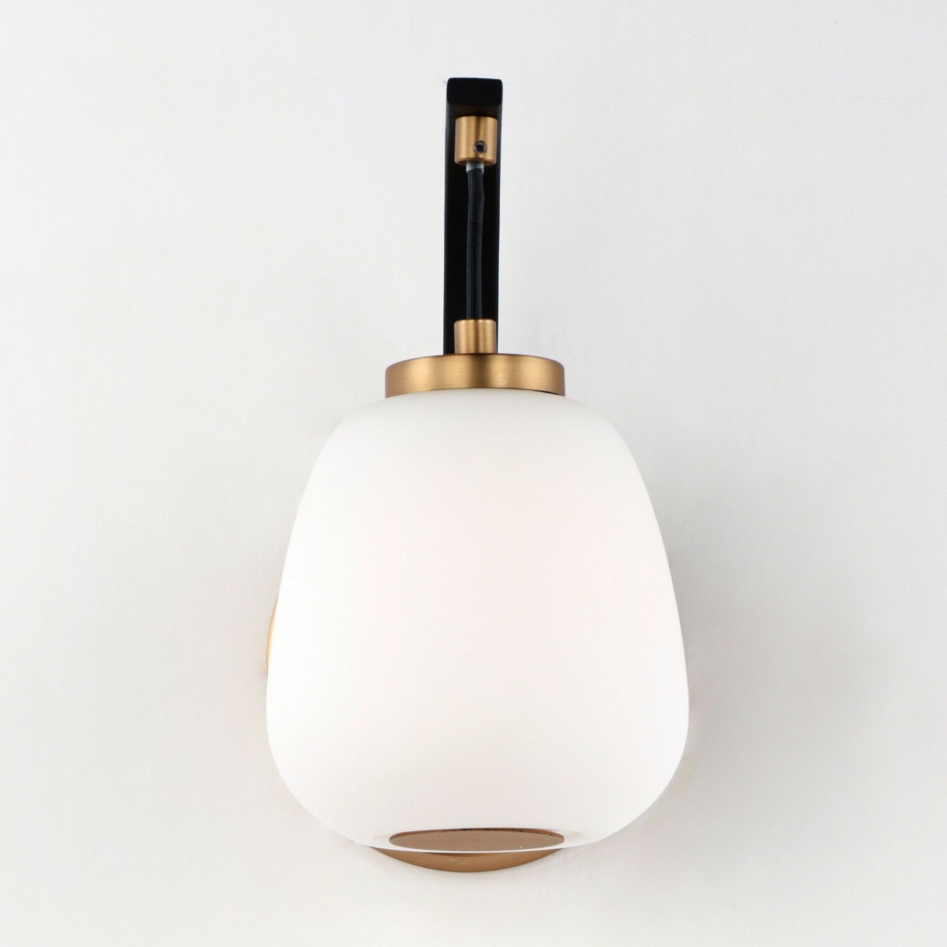 ET2 Lighting - Soji 9" LED Wall Sconce, Black & Gold Finish | Bees Lighting