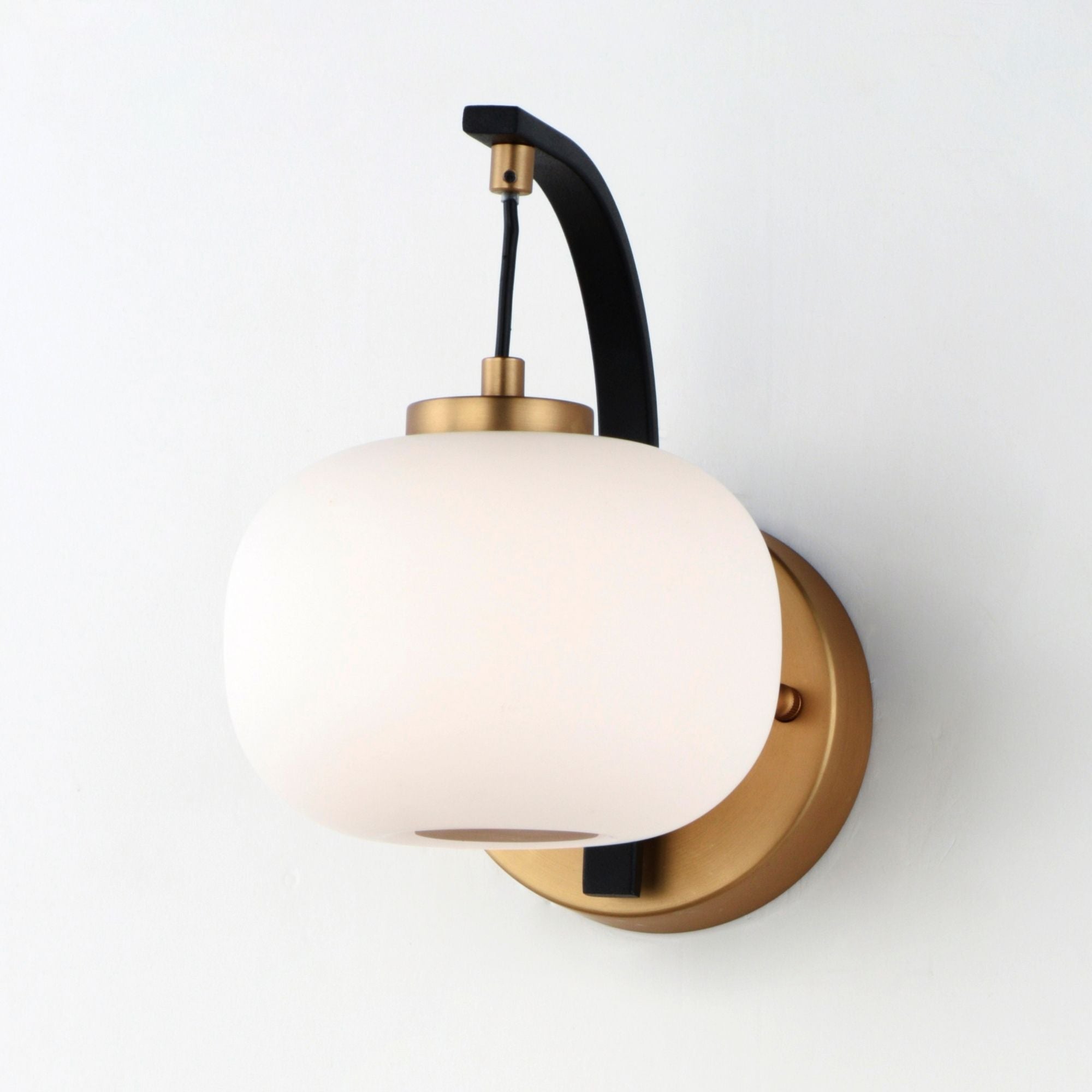 ET2 Lighting - Soji 10" Drum LED Wall Sconce, Black & Gold Finish | Bees Lighting