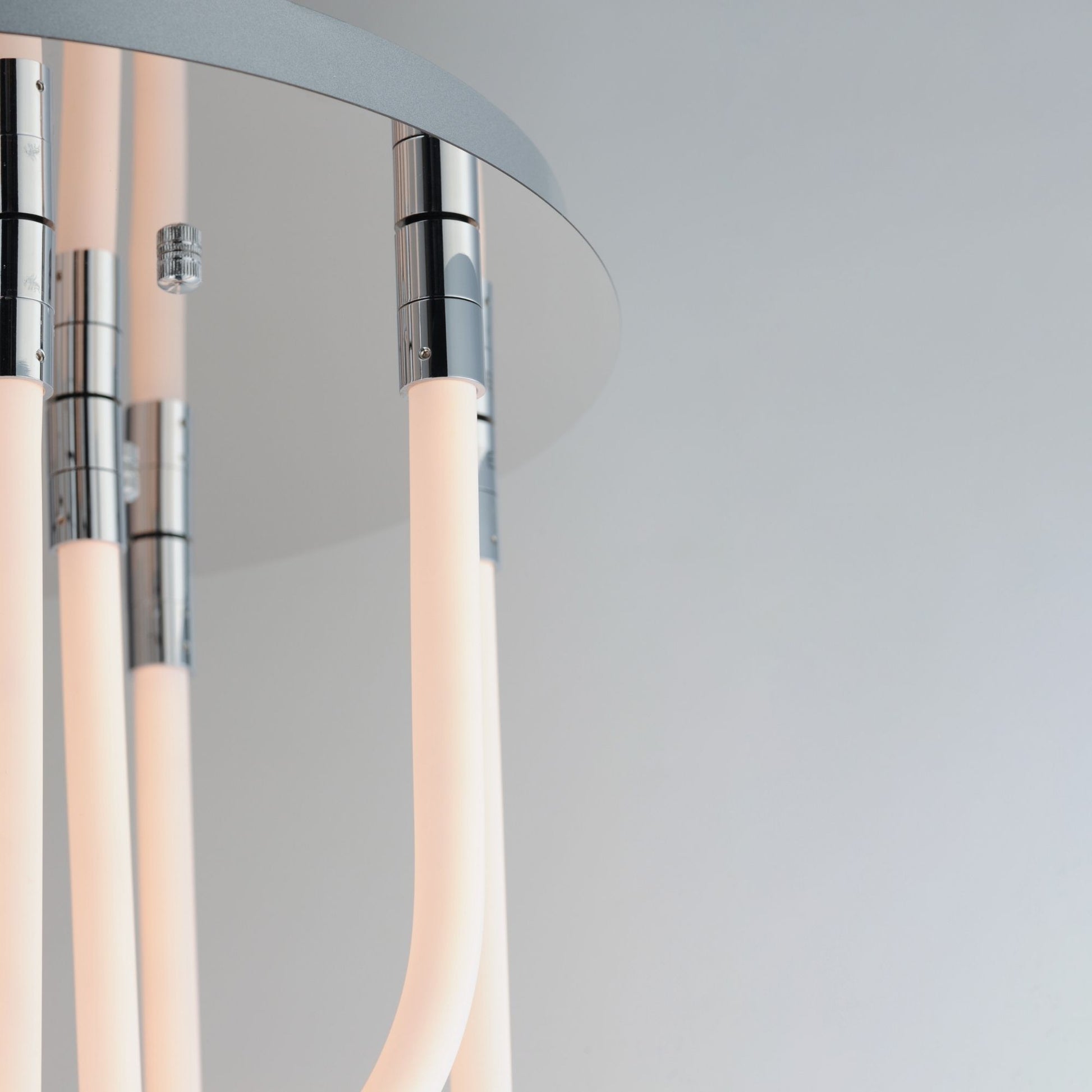 ET2 Lighting - Soleil 25" 7-Light LED Round Flush Mount Chandelier, Polished Chrome Finish | Bees Lighting