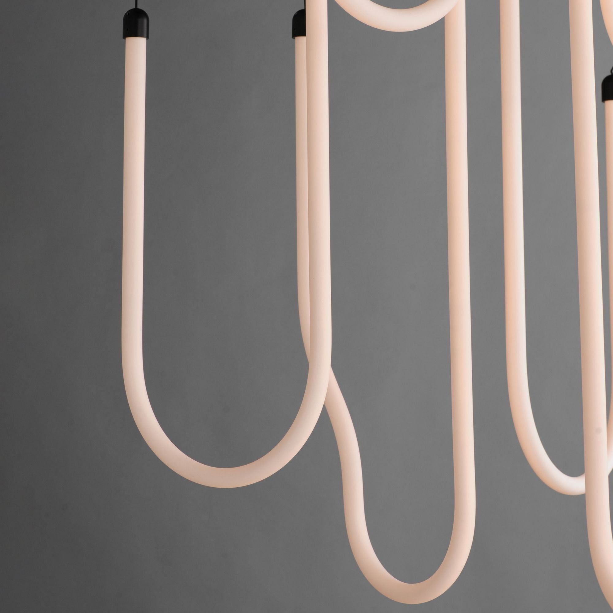 ET2 Lighting - Soleil 36" 8-Light LED Pendant, Black Finish | Bees Lighting