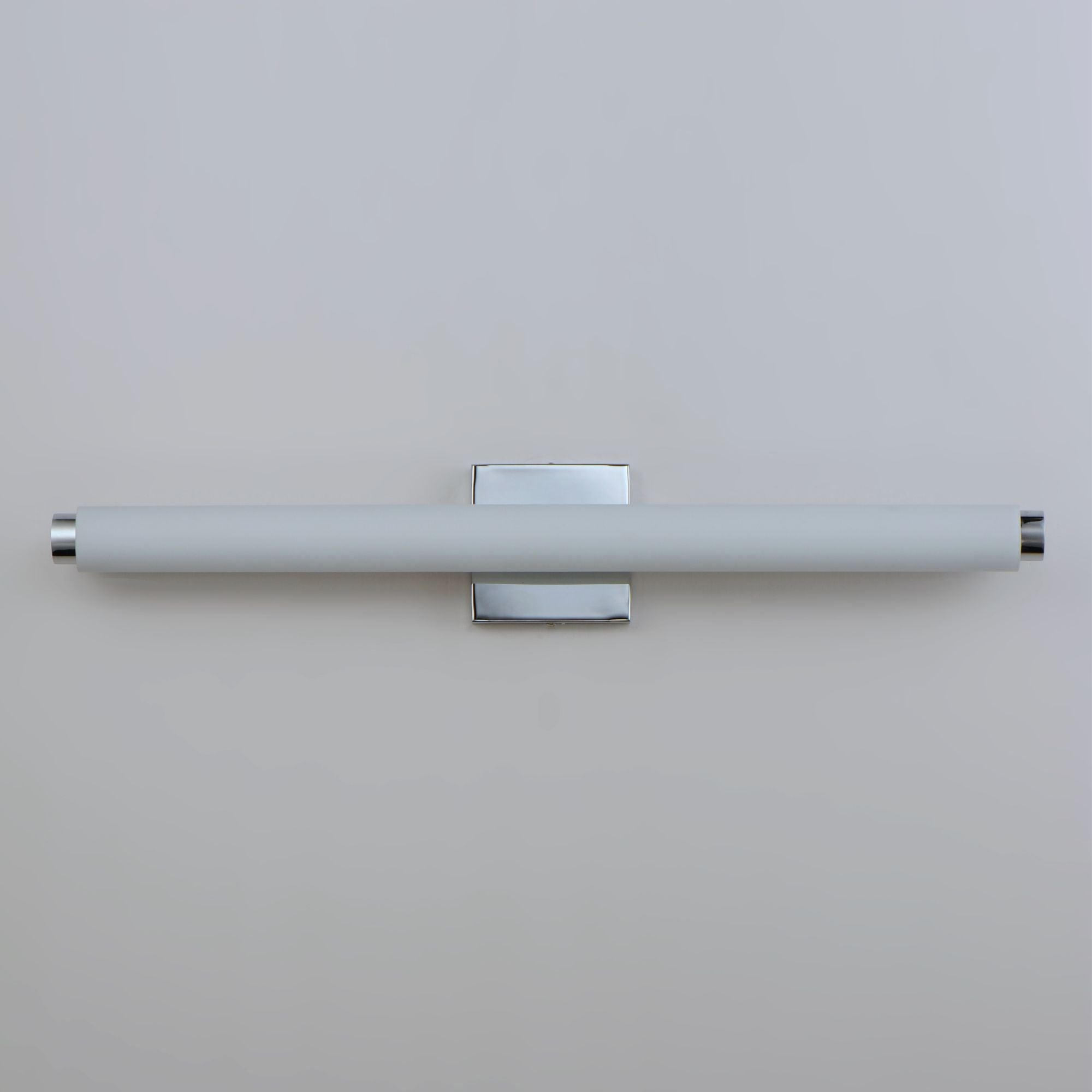 ET2 Lighting - Soprano 24" LED Bath Vanity, Polished Chrome Finish | Bees Lighting