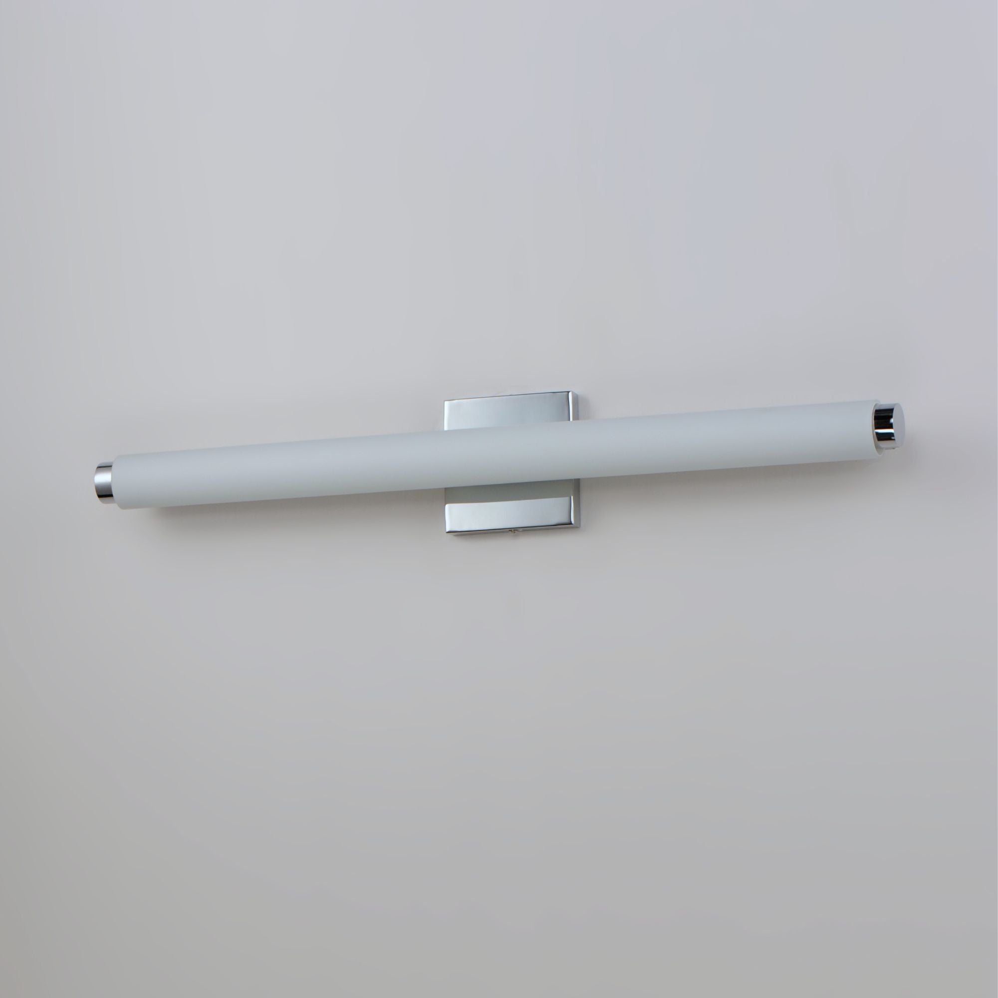 ET2 Lighting - Soprano 24" LED Bath Vanity, Polished Chrome Finish | Bees Lighting