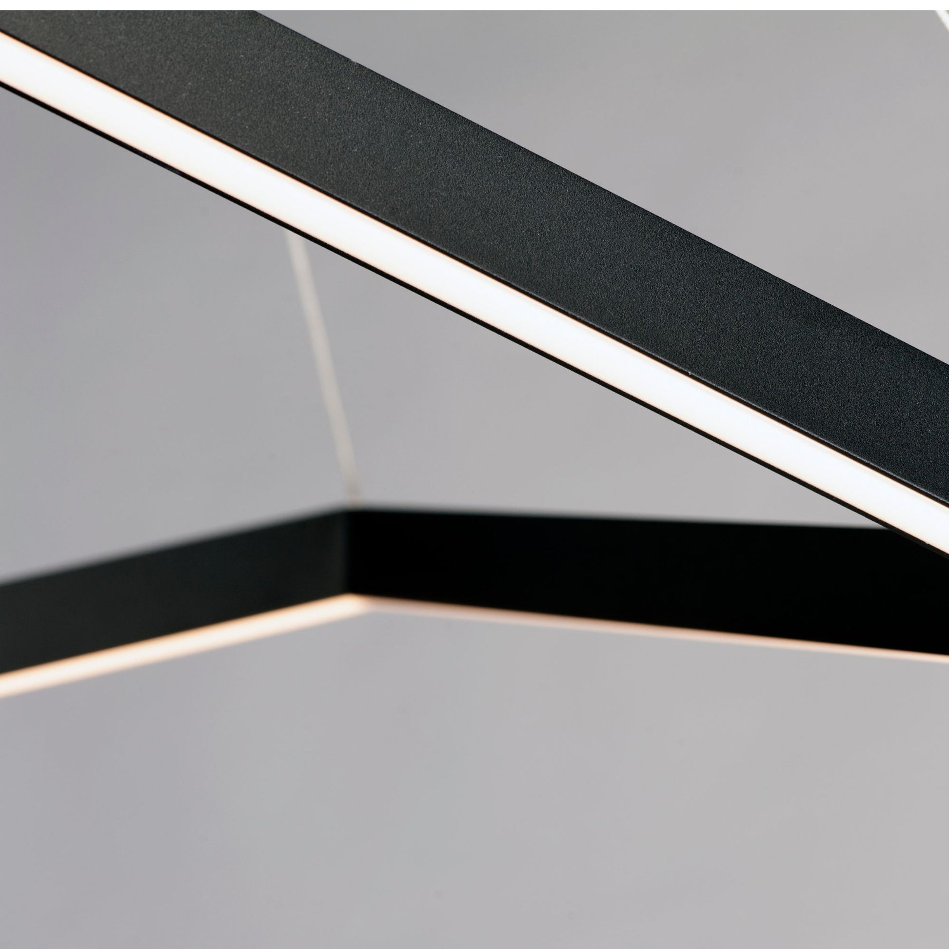 ET2 Lighting - Stealth 21" LED Pendant, Black Finish | Bees Lighting