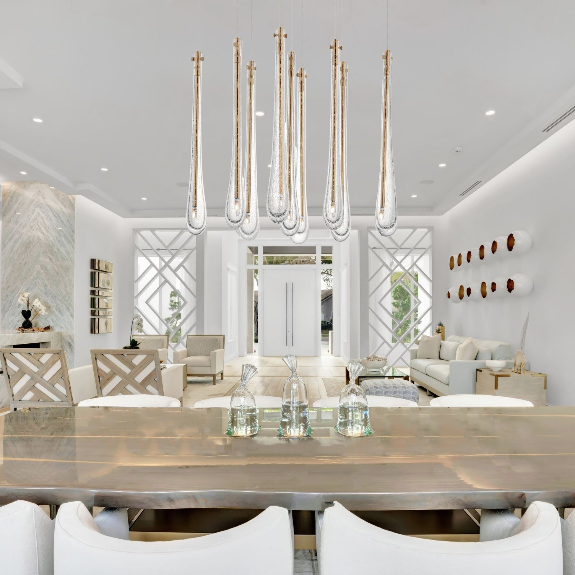 ET2 Lighting - Stillo 17" 9-Light LED Pendant, Gold Finish | Bees Lighting