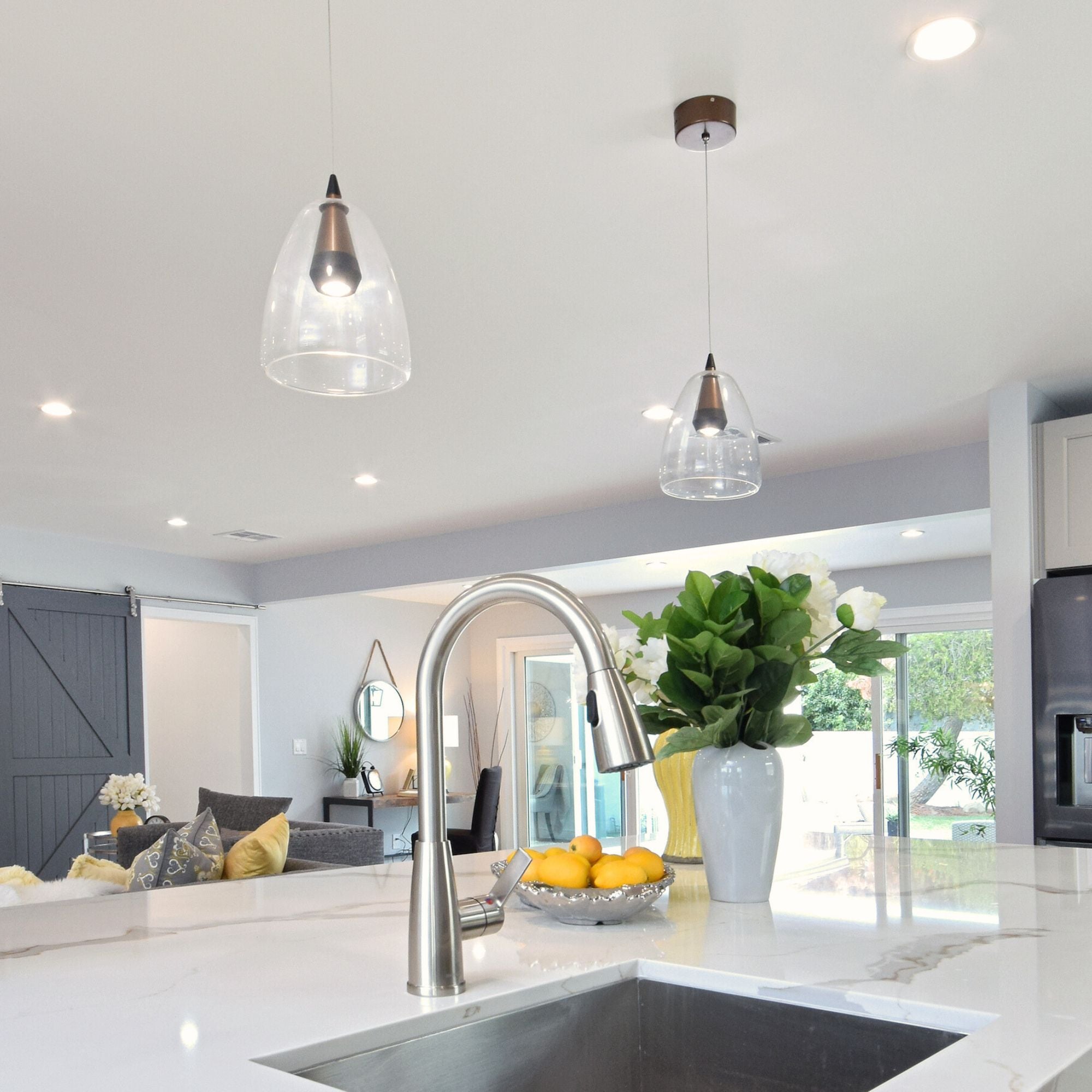 ET2 Lighting - Sven 8" LED Pendant, Black & Coffee Finish | Bees Lighting