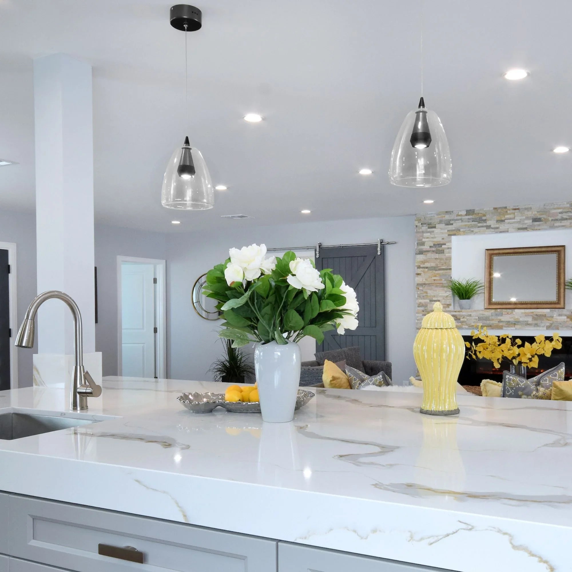 ET2 Lighting - Sven 8" LED Pendant, Polished Chrome & Silver Finish | Bees Lighting