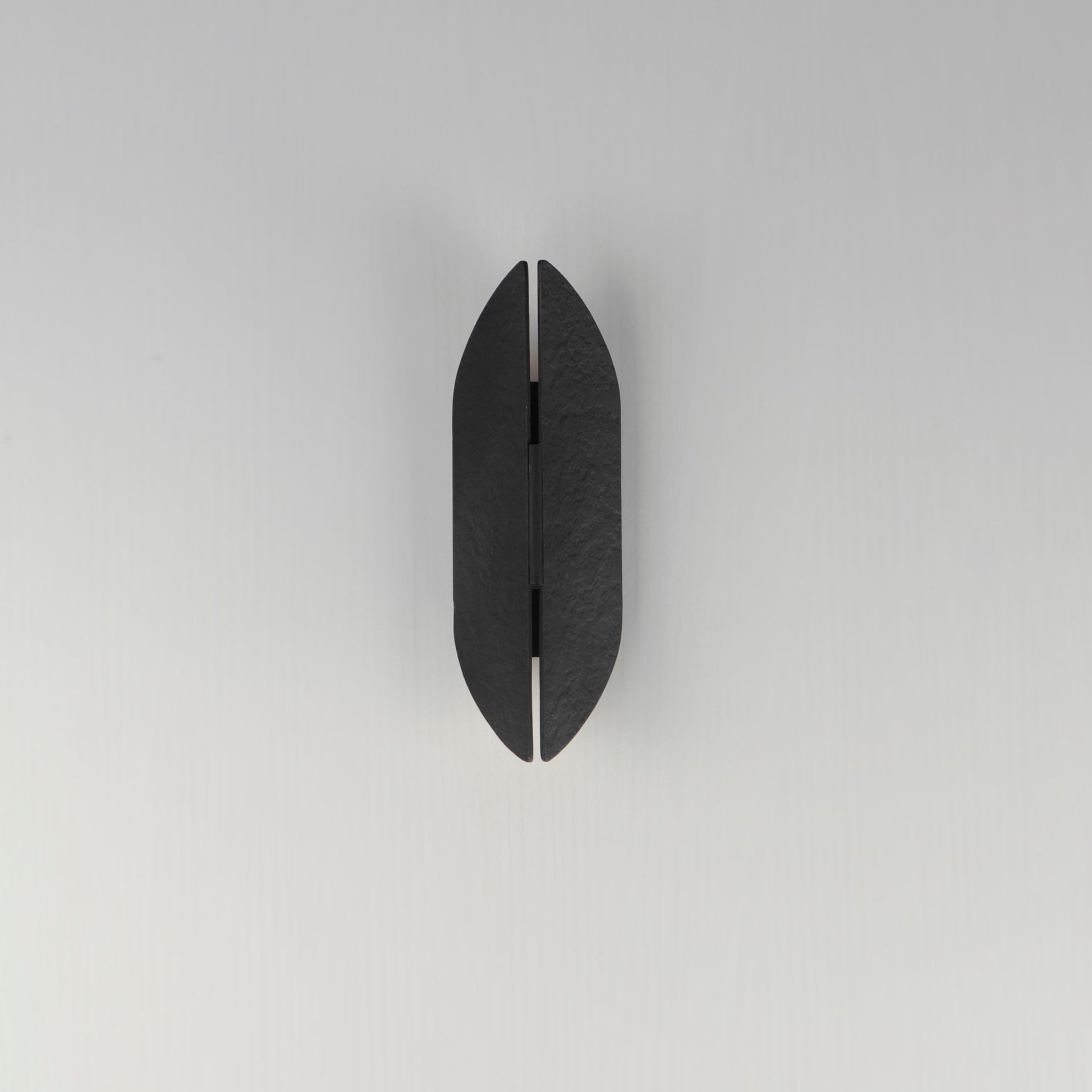 ET2 Lighting - Tectonic 14" Small LED Outdoor Wall Sconce, Black & Antique Brass Finish | Bees Lighting