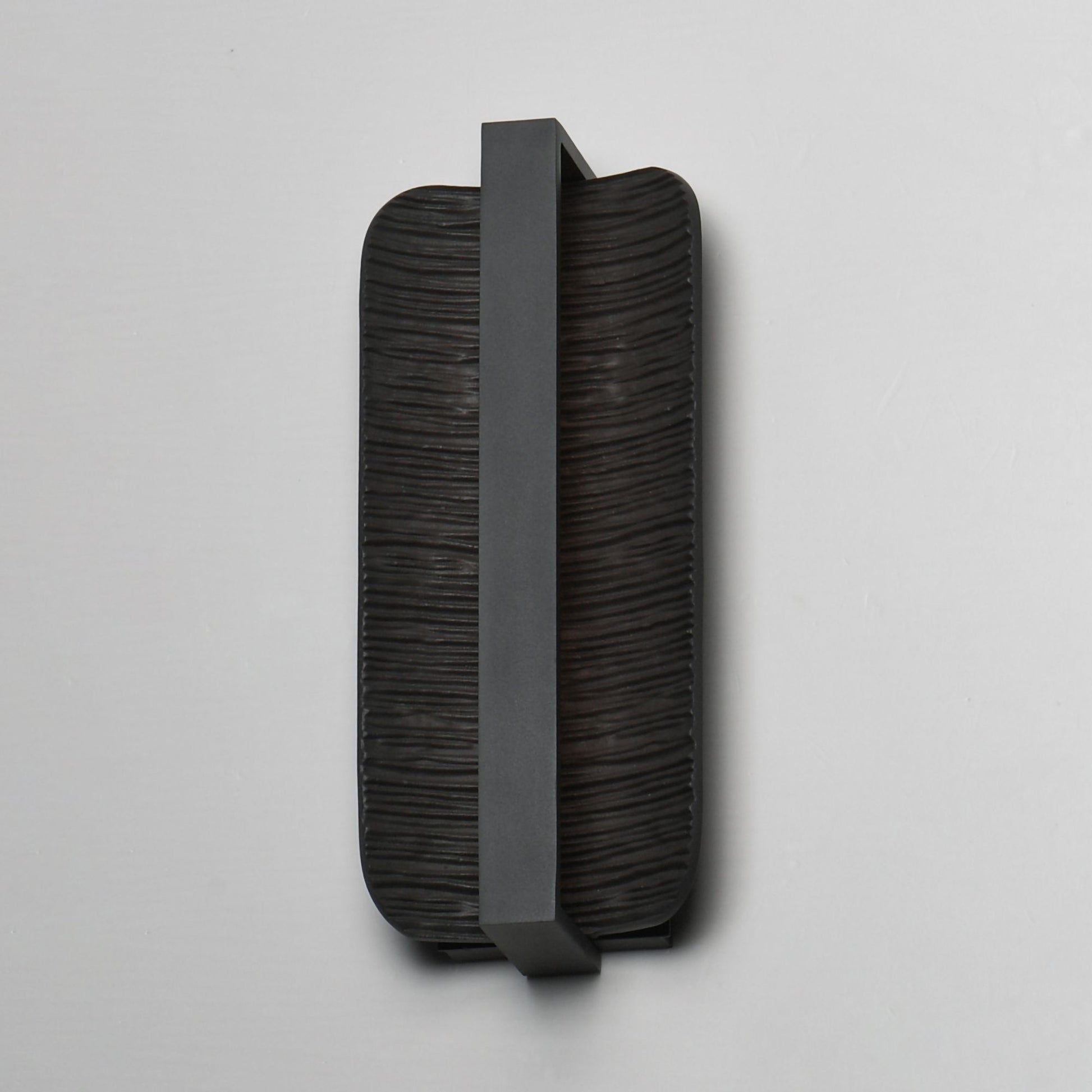 ET2 Lighting - Terra 16" LED Outdoor Wall Sconce, Architectural Bronze Finish | Bees Lighting