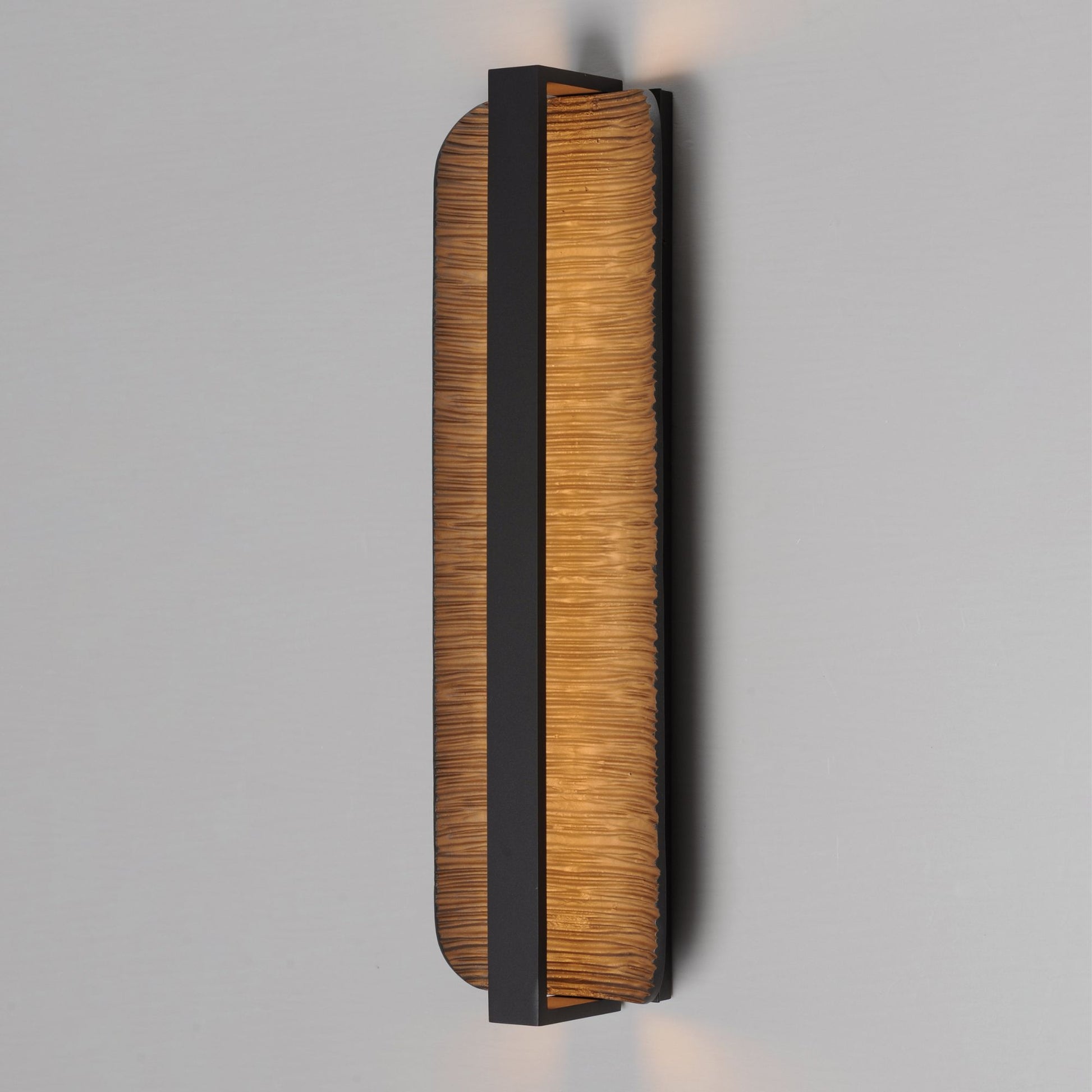 ET2 Lighting - Terra 25" LED Outdoor Wall Sconce, Architectural Bronze Finish | Bees Lighting