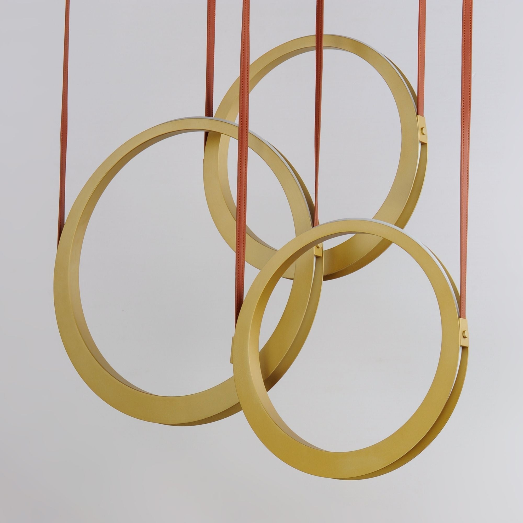 ET2 Lighting - Tether 34" 3-Light Linear LED Pendant, Natural Aged Brass Finish | Bees Lighting