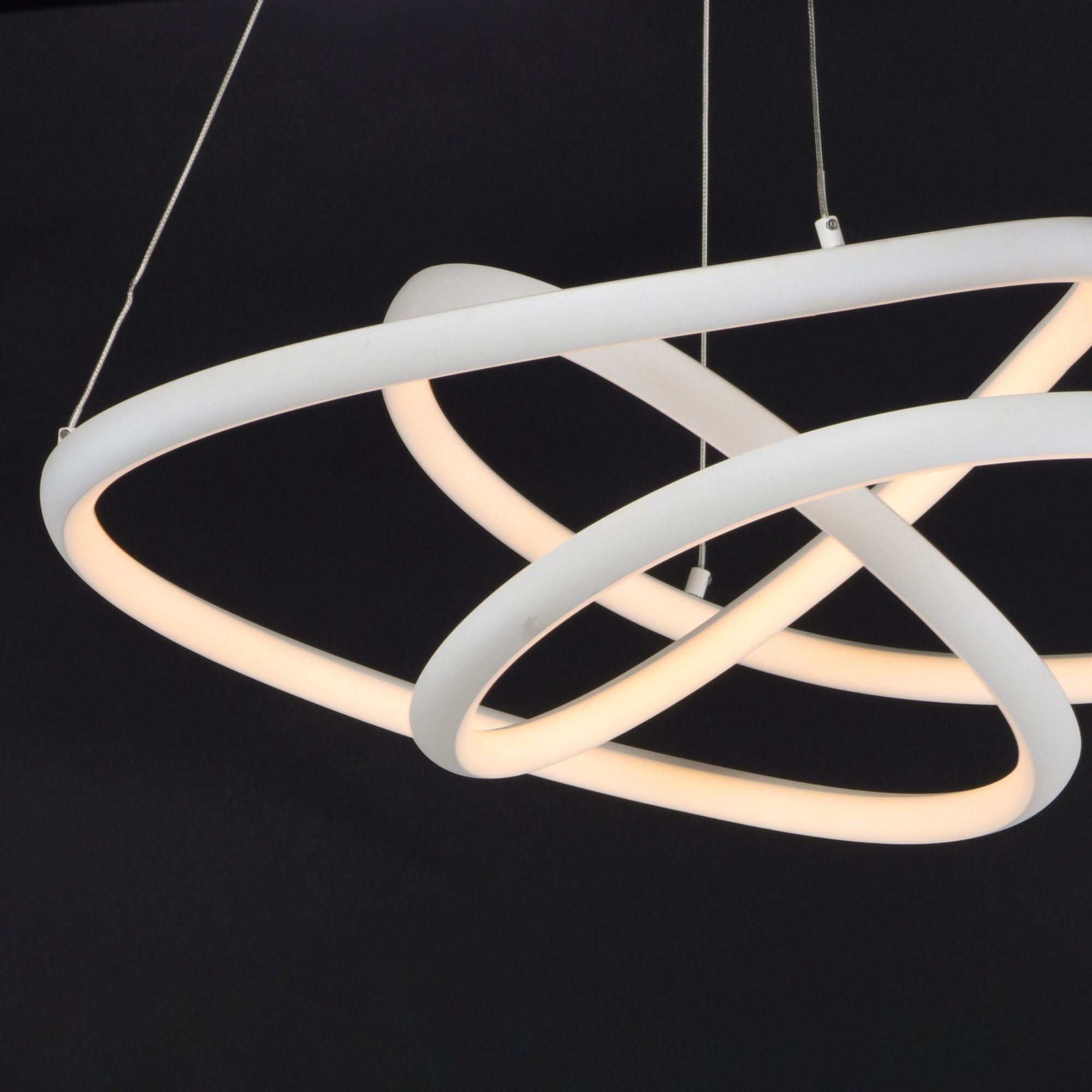 ET2 Lighting - Twisted 25" LED Pendant, Matte White Finish | Bees Lighting