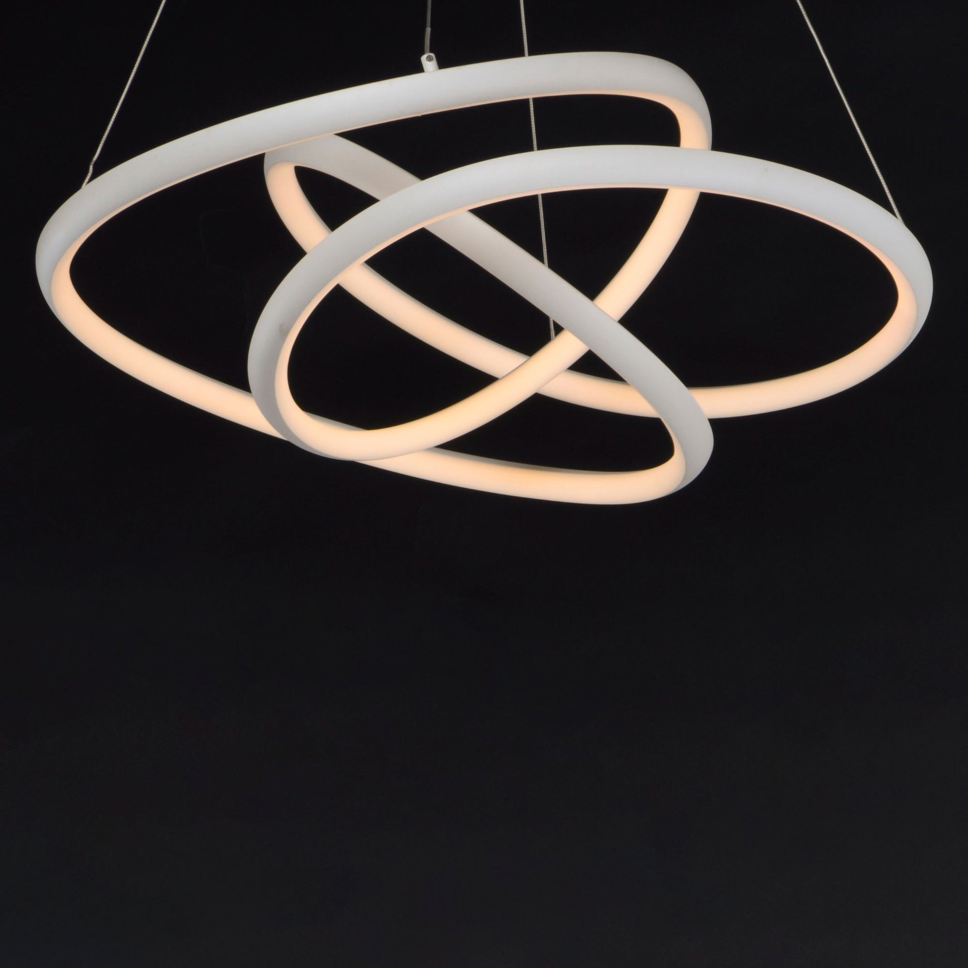 ET2 Lighting - Twisted 25" LED Pendant, Matte White Finish | Bees Lighting