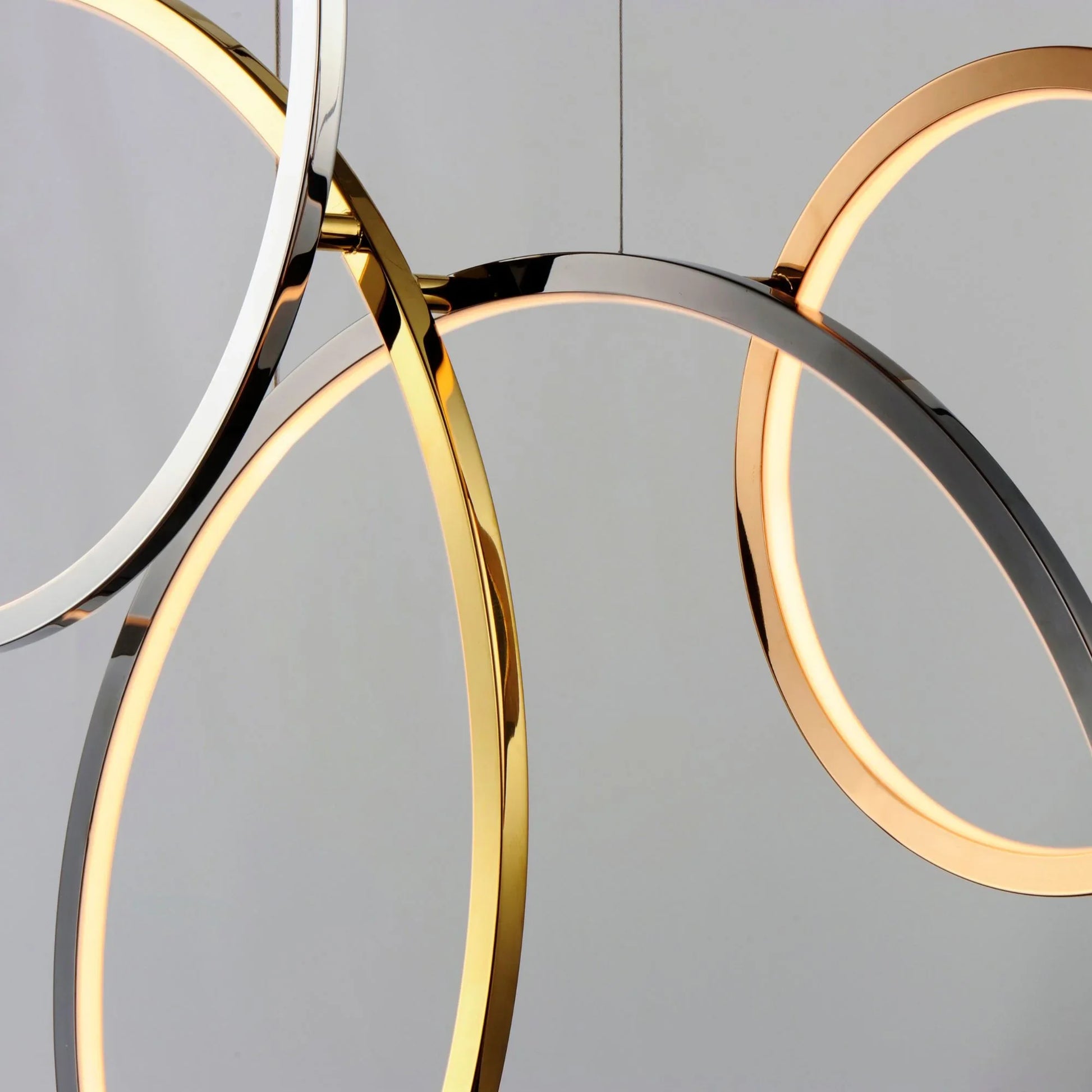 ET2 Lighting - Union 47" 5-Light Linear LED Pendant, Multi-Plated Finish | Bees Lighting