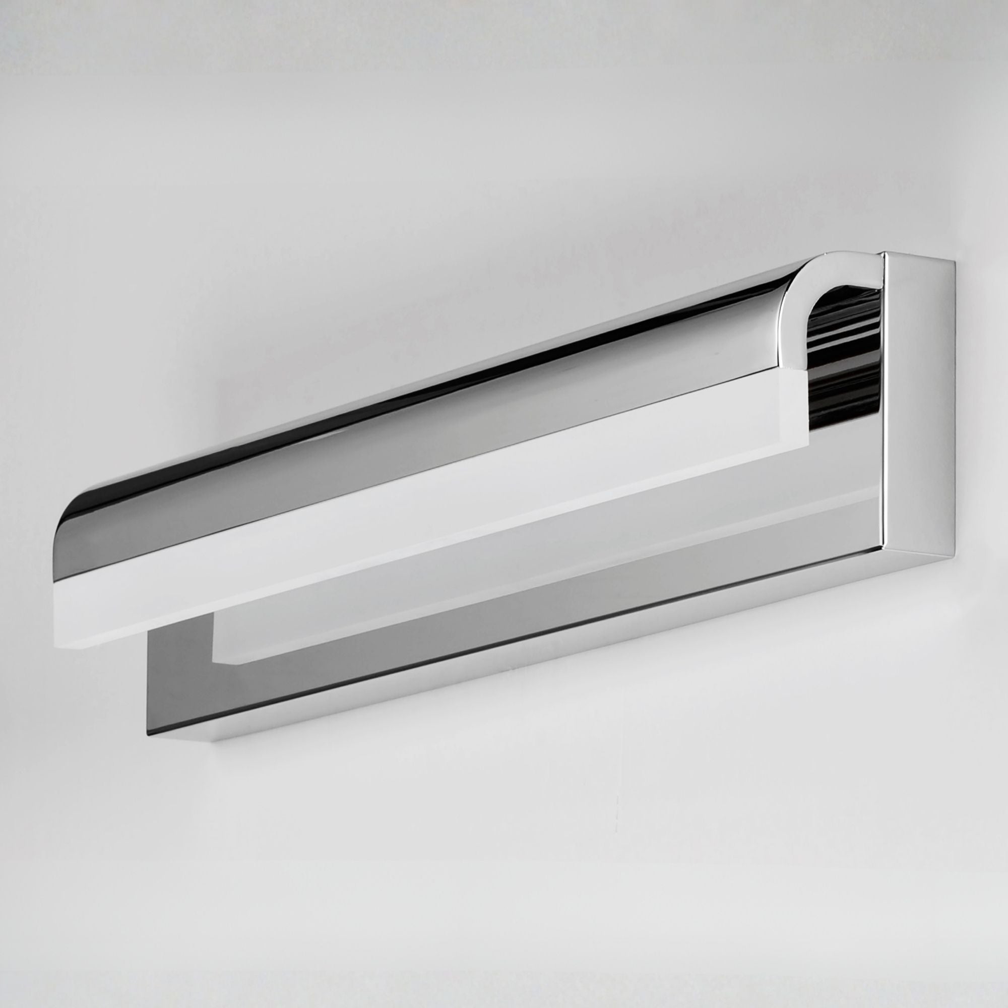 ET2 Lighting - Waterfall 30" LED Bath Vanity, Polished Chrome Finish | Bees Lighting