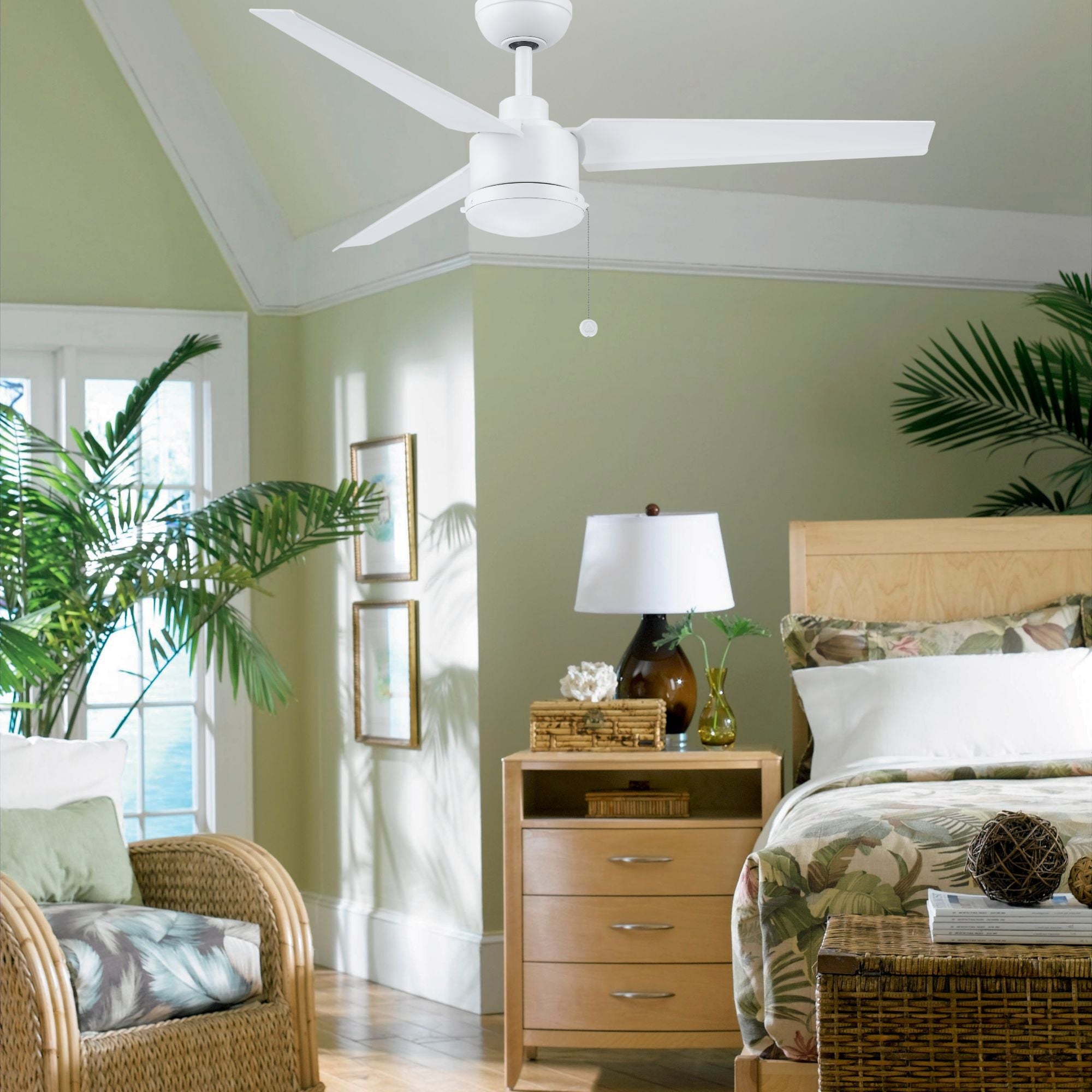 PC/DC NL 52" Outdoor Matte White Ceiling Fan with Pull Chain