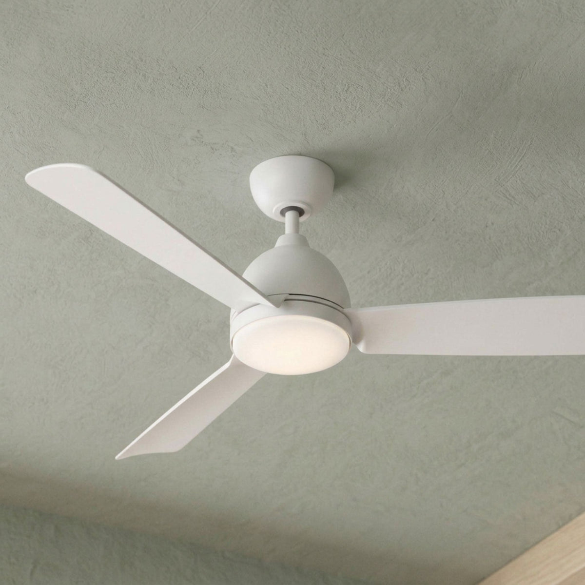 White ceiling fan with 3 blades and integrated LED light kit